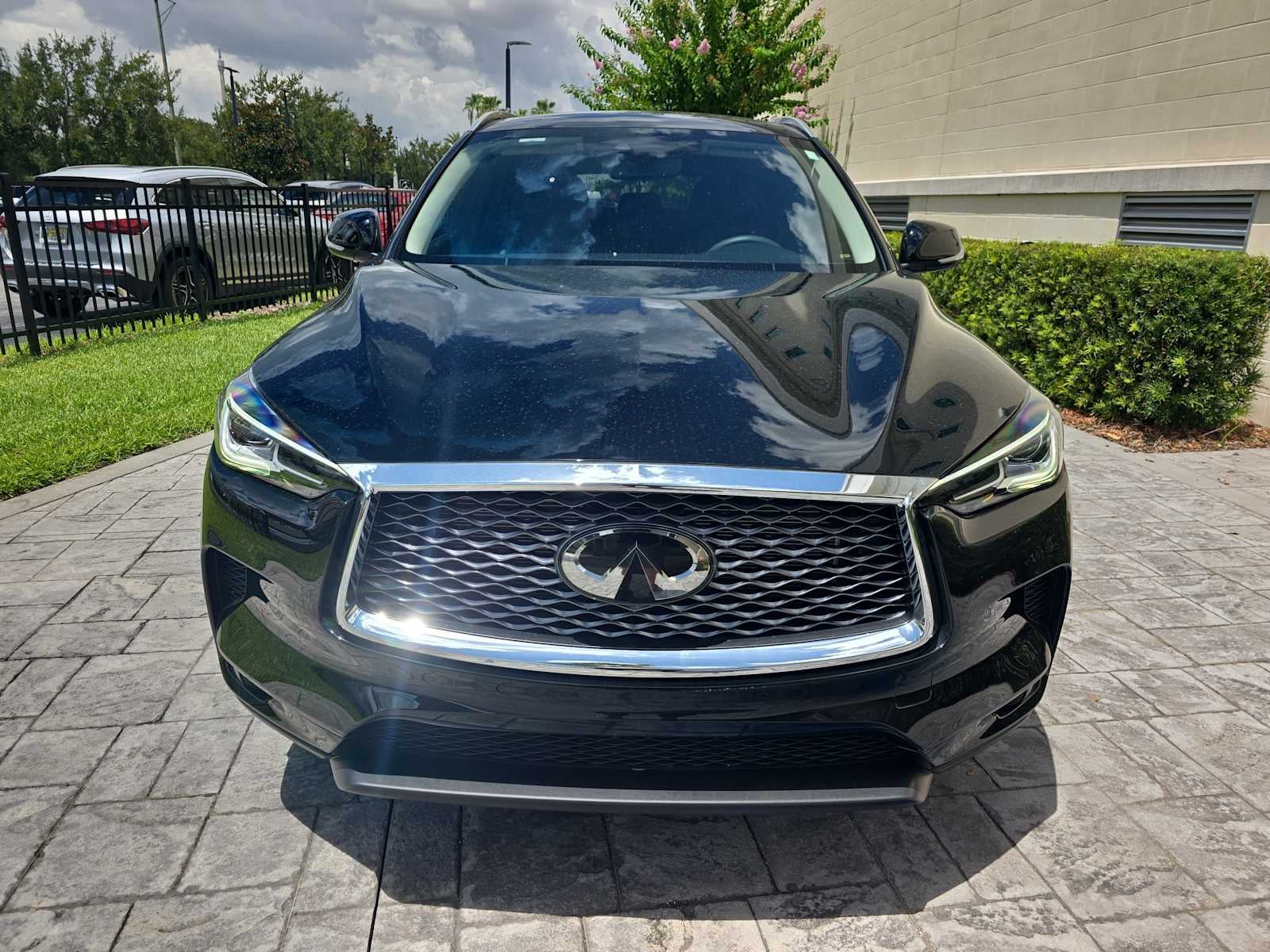 2025 INFINITI QX50 LUXE