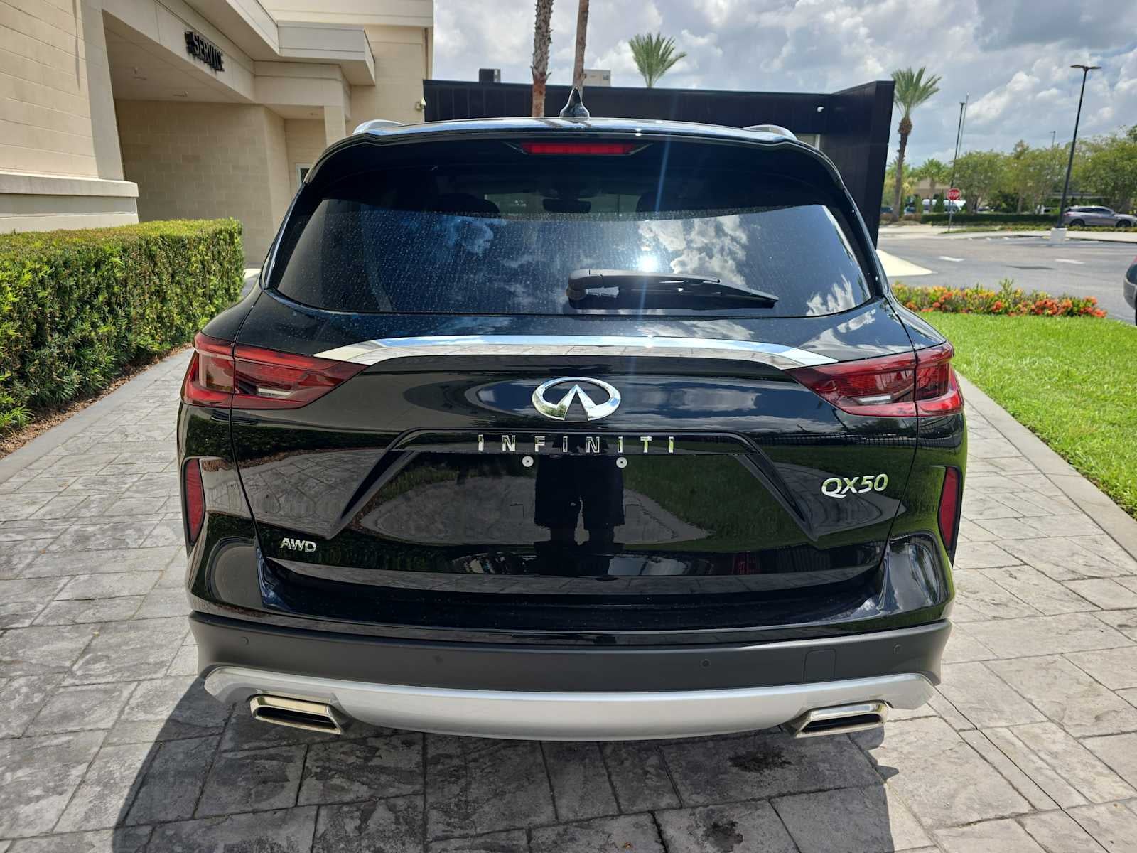 2025 INFINITI QX50 LUXE