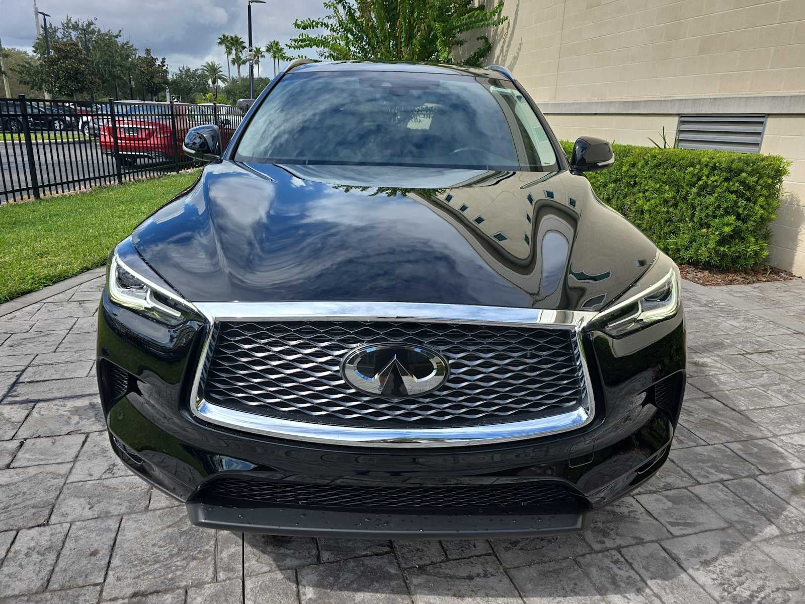 2025 INFINITI QX50 LUXE