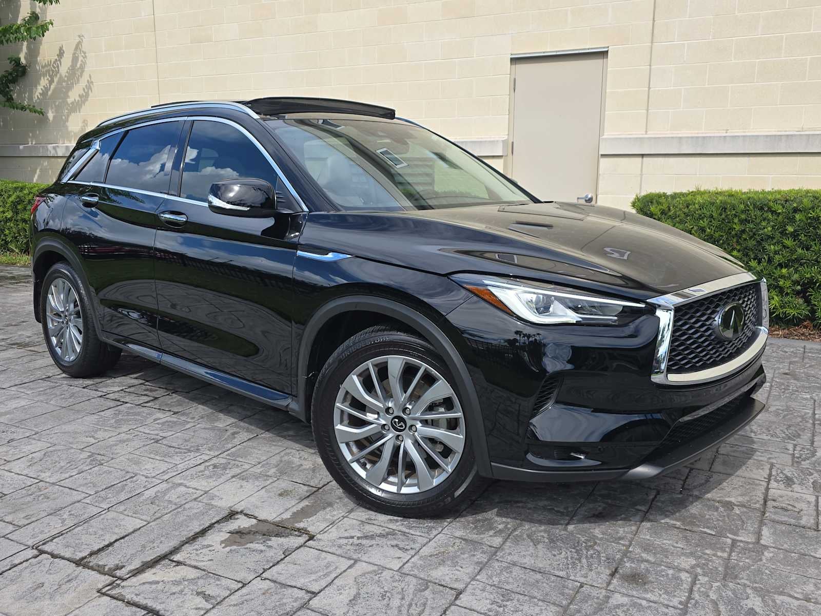 2025 INFINITI QX50 LUXE