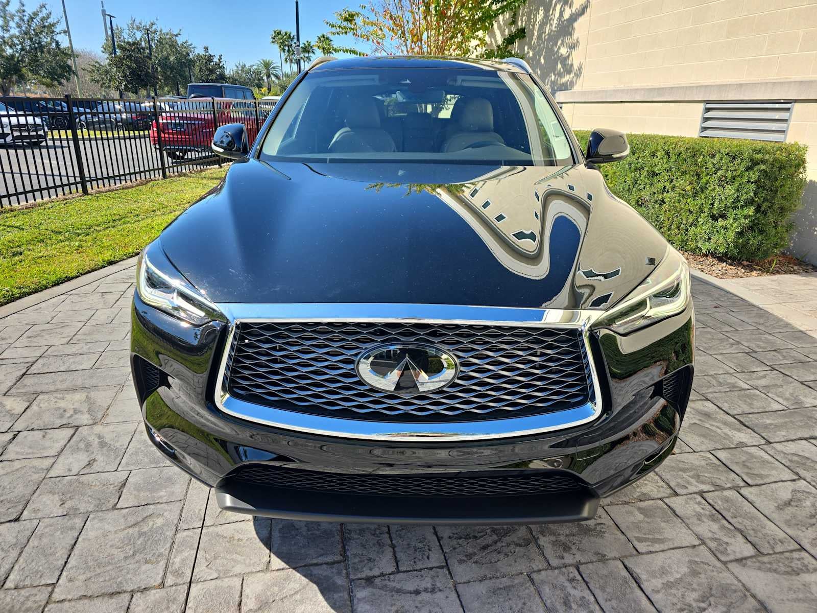 2025 INFINITI QX50 LUXE