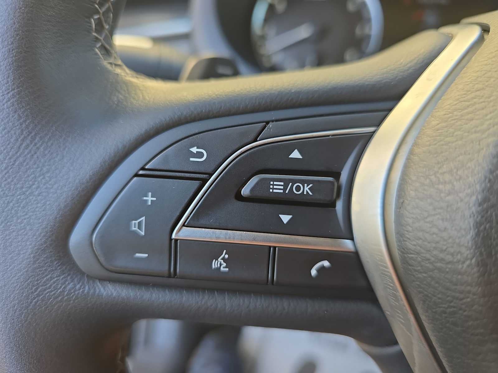 2025 INFINITI QX50 LUXE