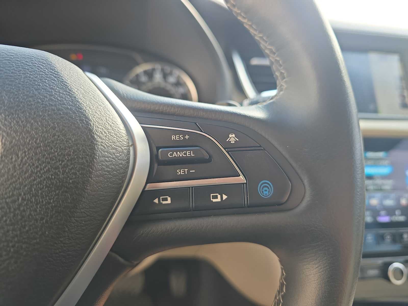 2022 INFINITI QX50 ESSENTIAL