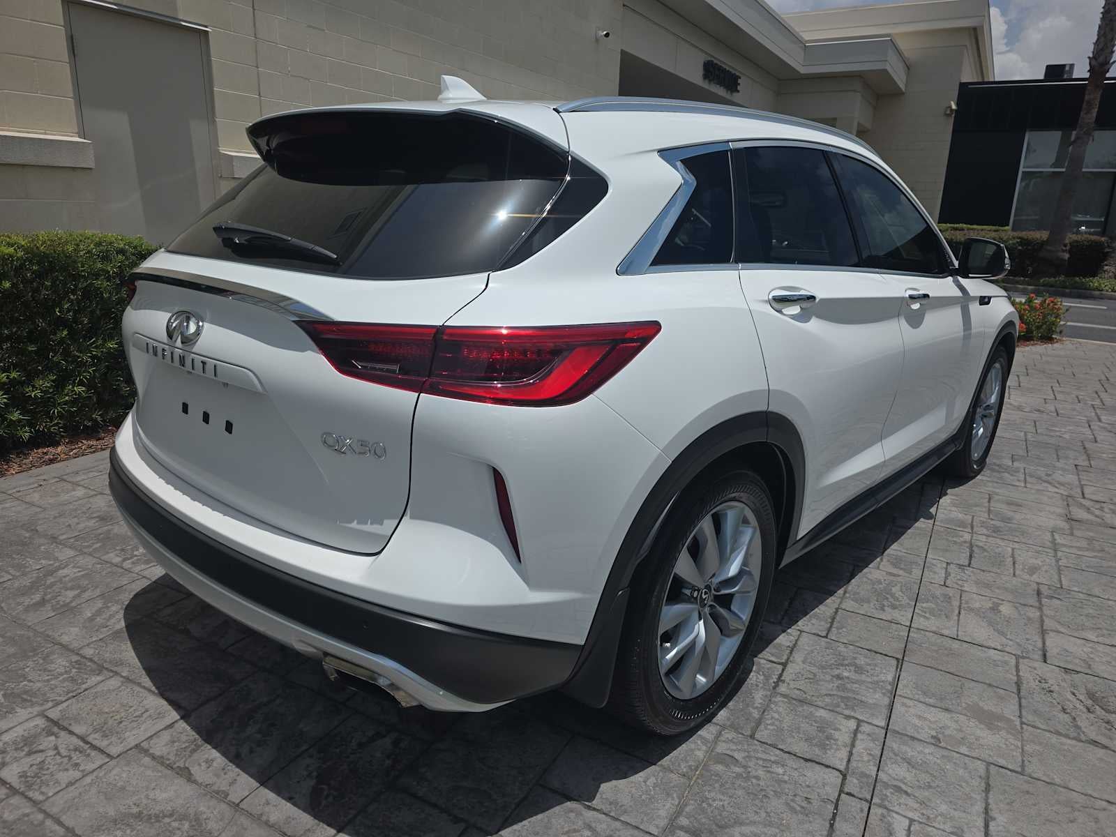 2021 INFINITI QX50 ESSENTIAL