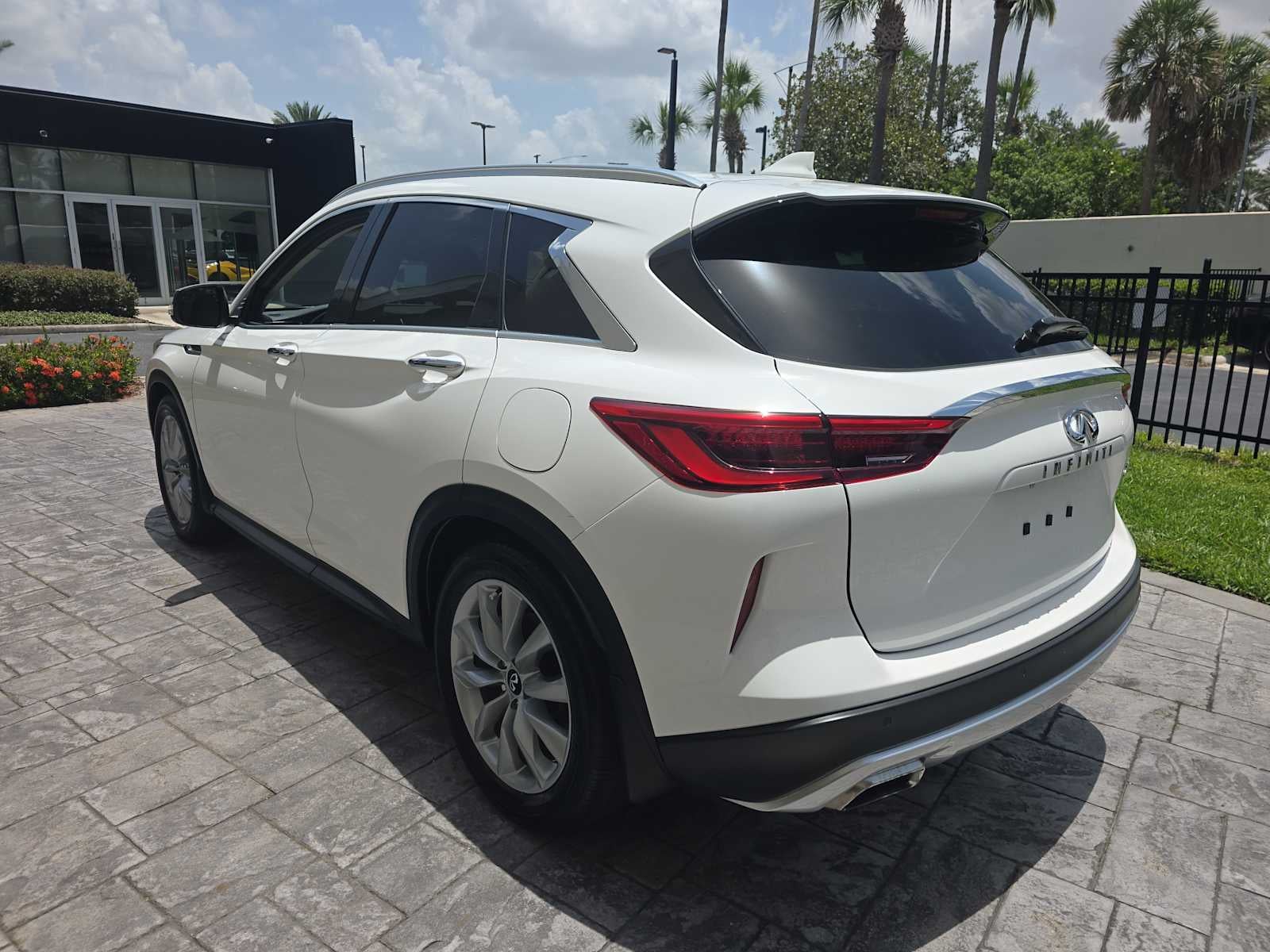 2021 INFINITI QX50 ESSENTIAL