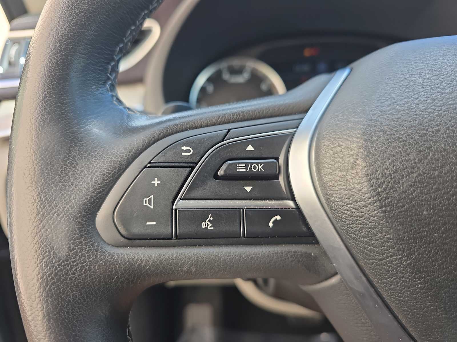 2023 INFINITI QX50 SENSORY