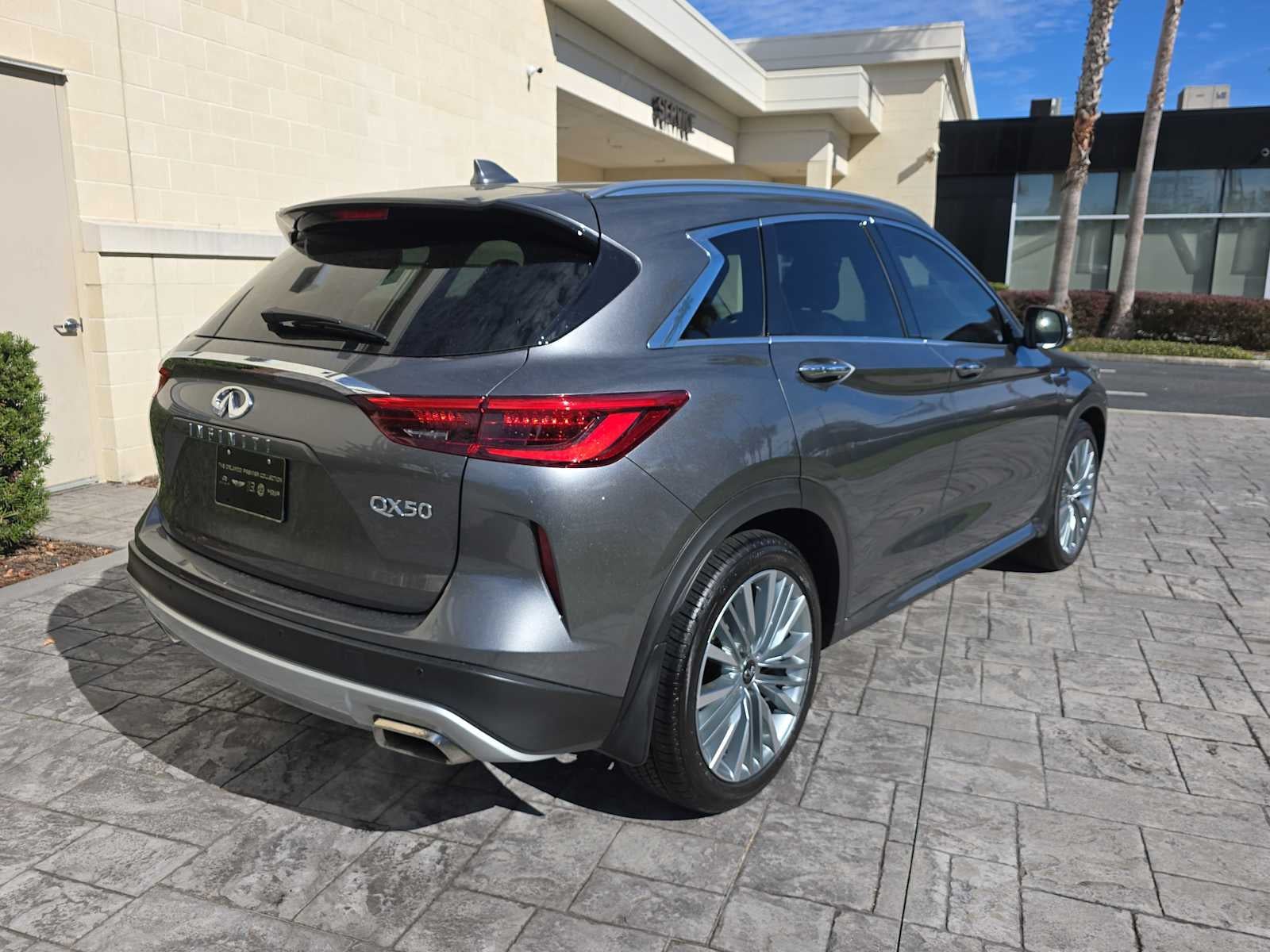2023 INFINITI QX50 SENSORY