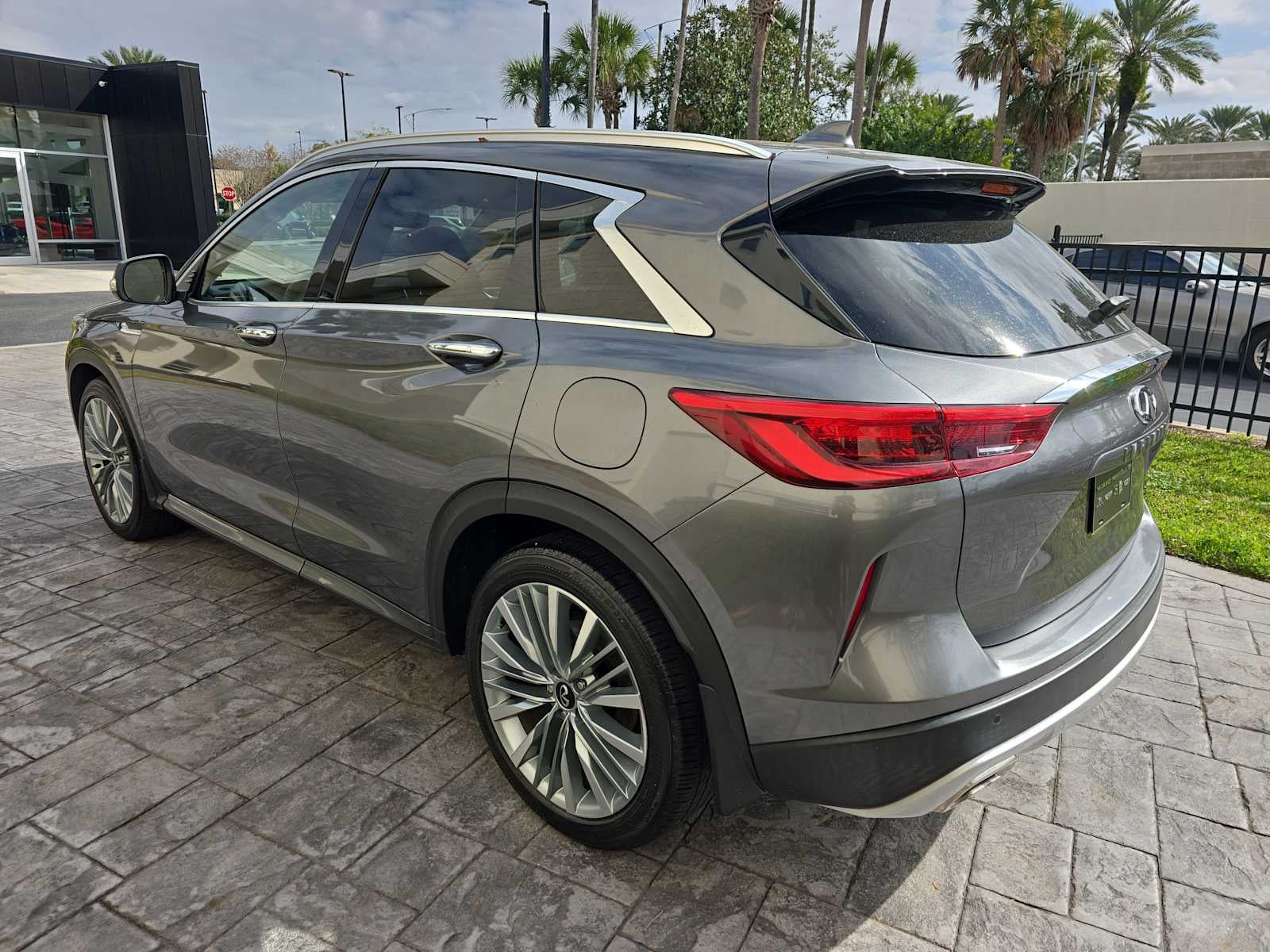 2023 INFINITI QX50 SENSORY