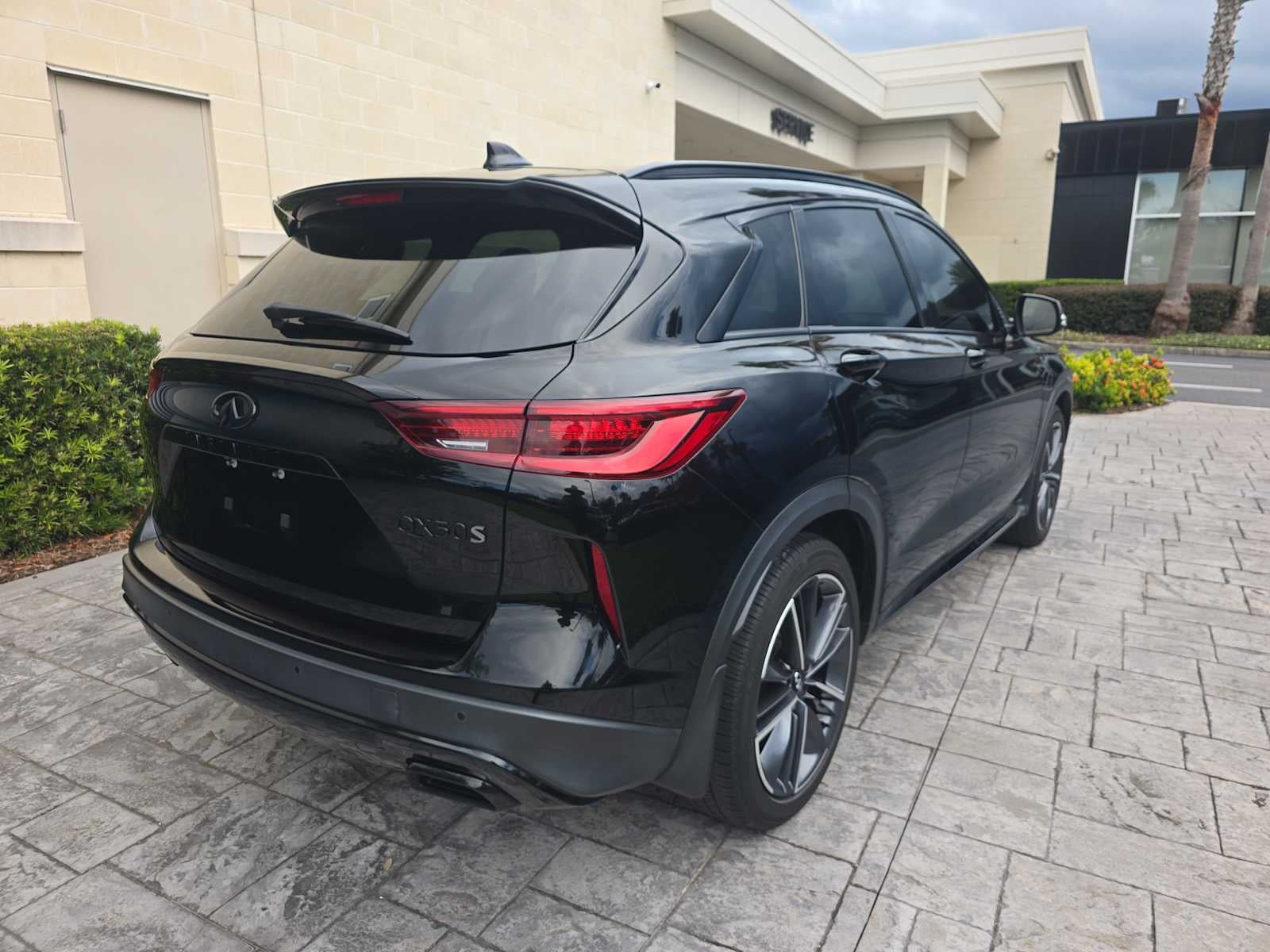 2023 INFINITI QX50 SPORT