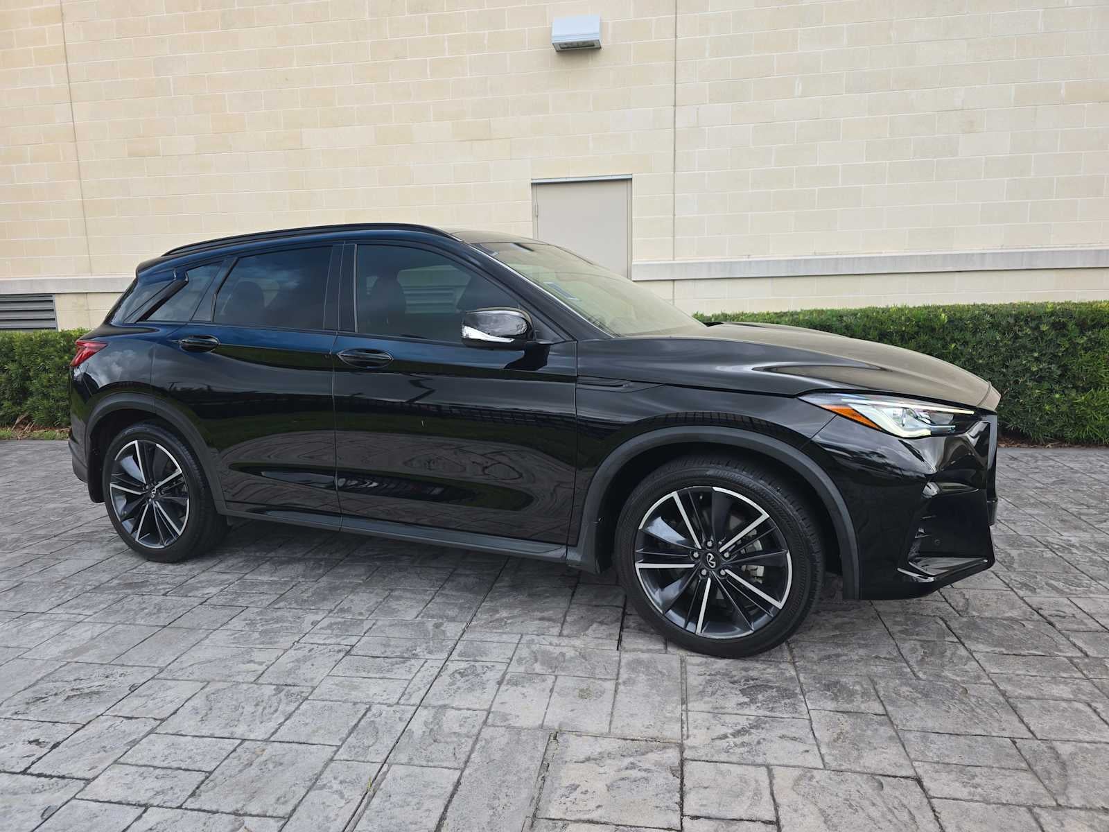 2023 INFINITI QX50 SPORT
