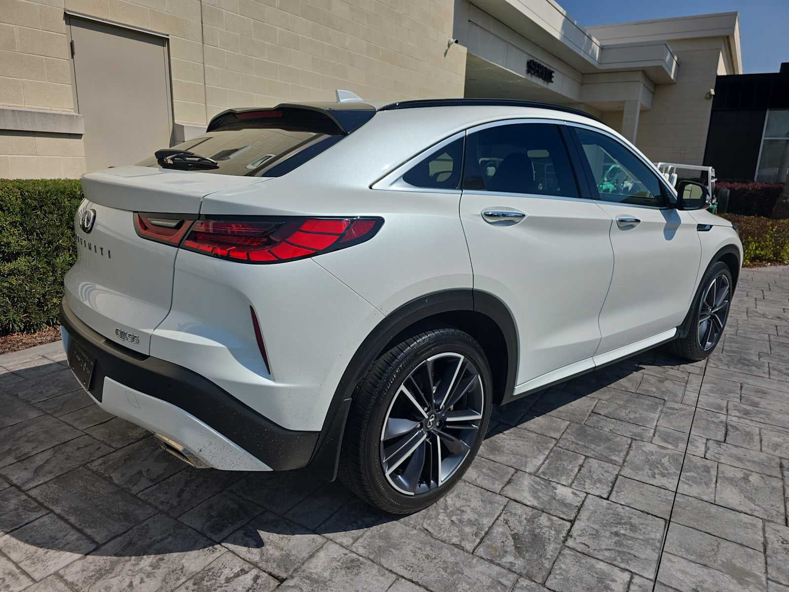 2025 INFINITI QX55 LUXE