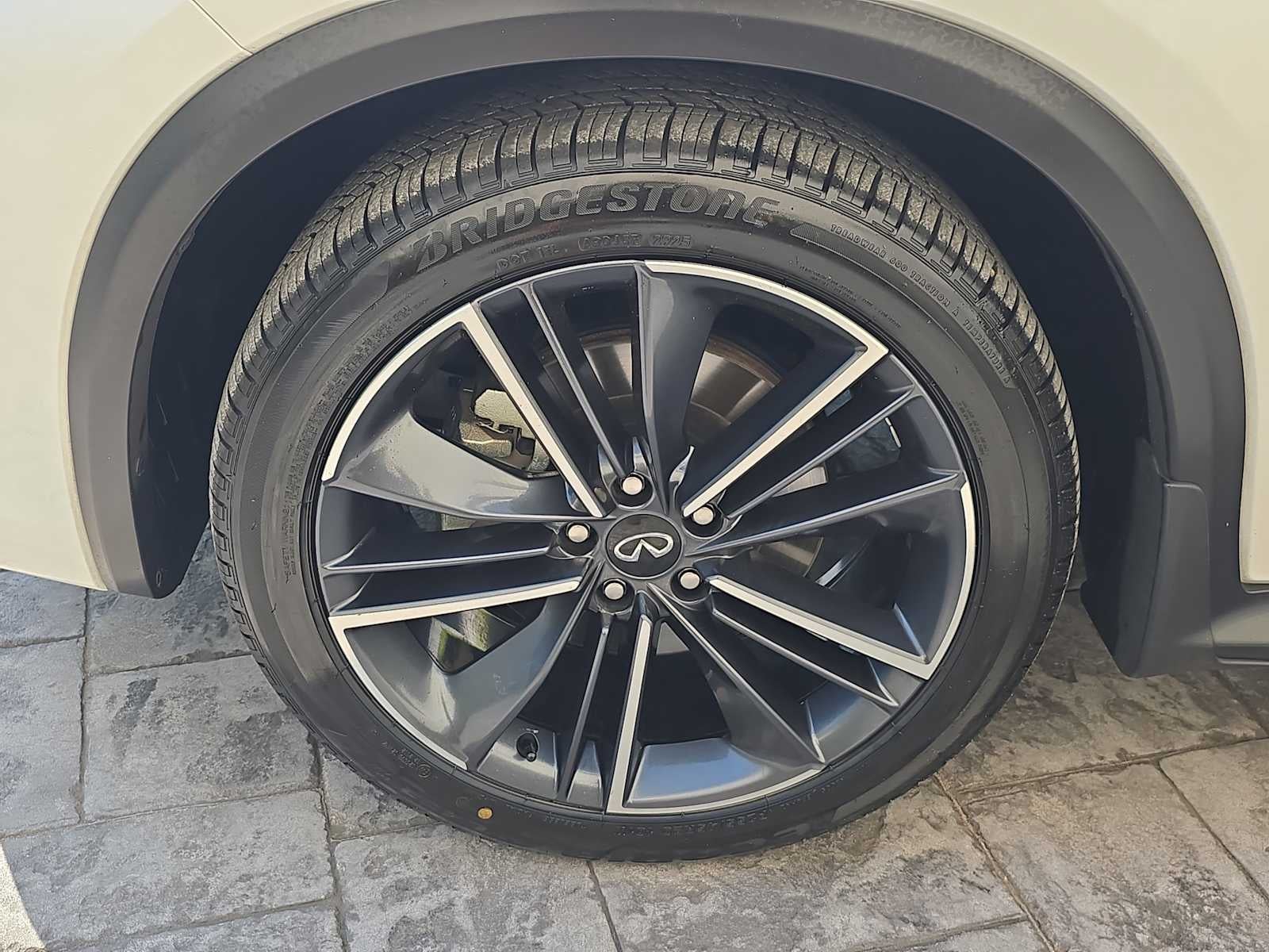 2025 INFINITI QX55 LUXE