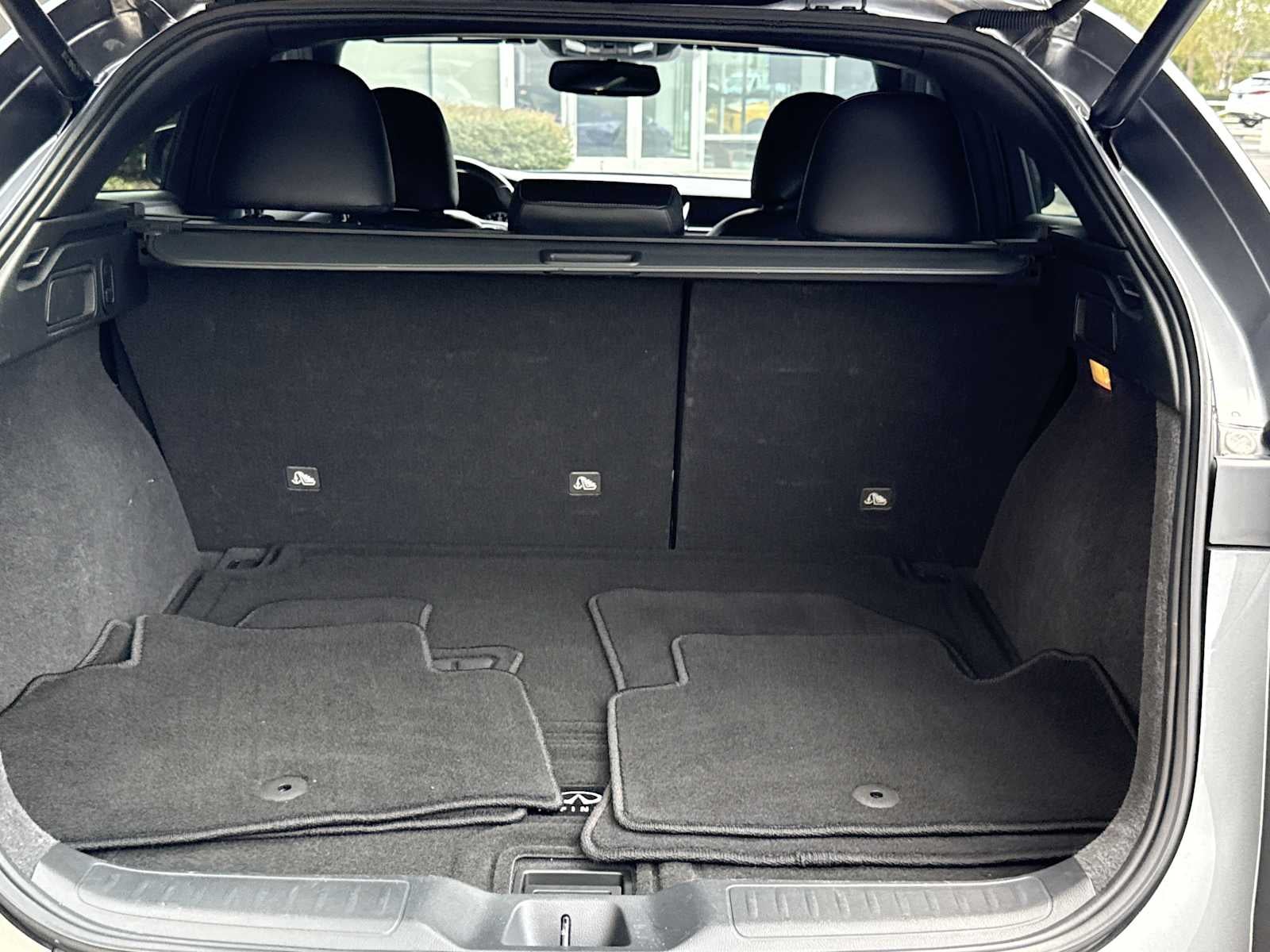 2023 INFINITI QX55 LUXE