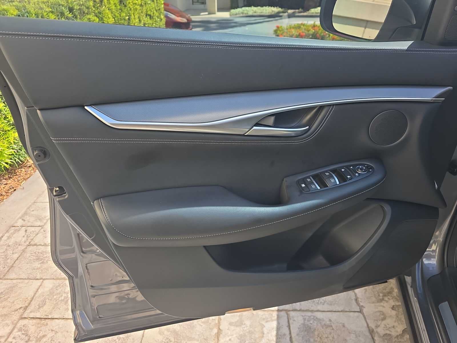 2023 INFINITI QX55 LUXE