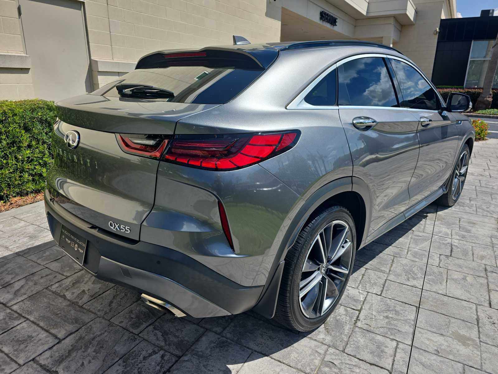 2023 INFINITI QX55 LUXE