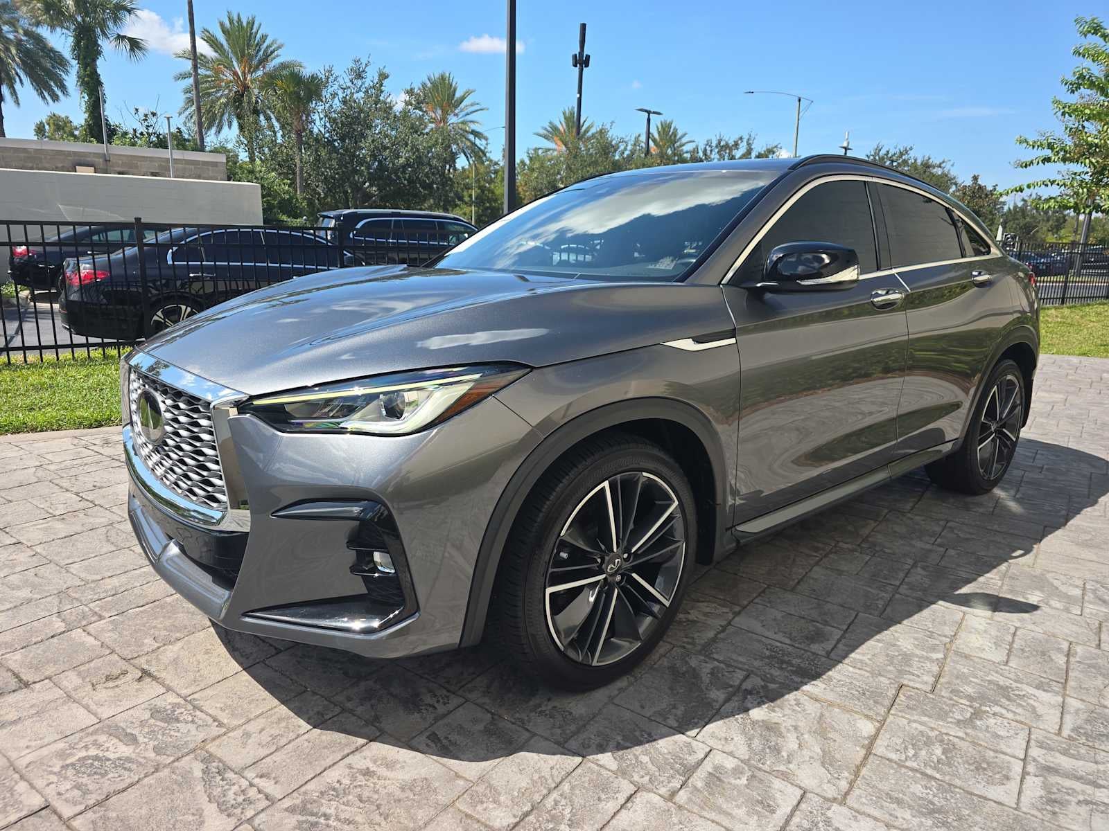 2023 INFINITI QX55 LUXE