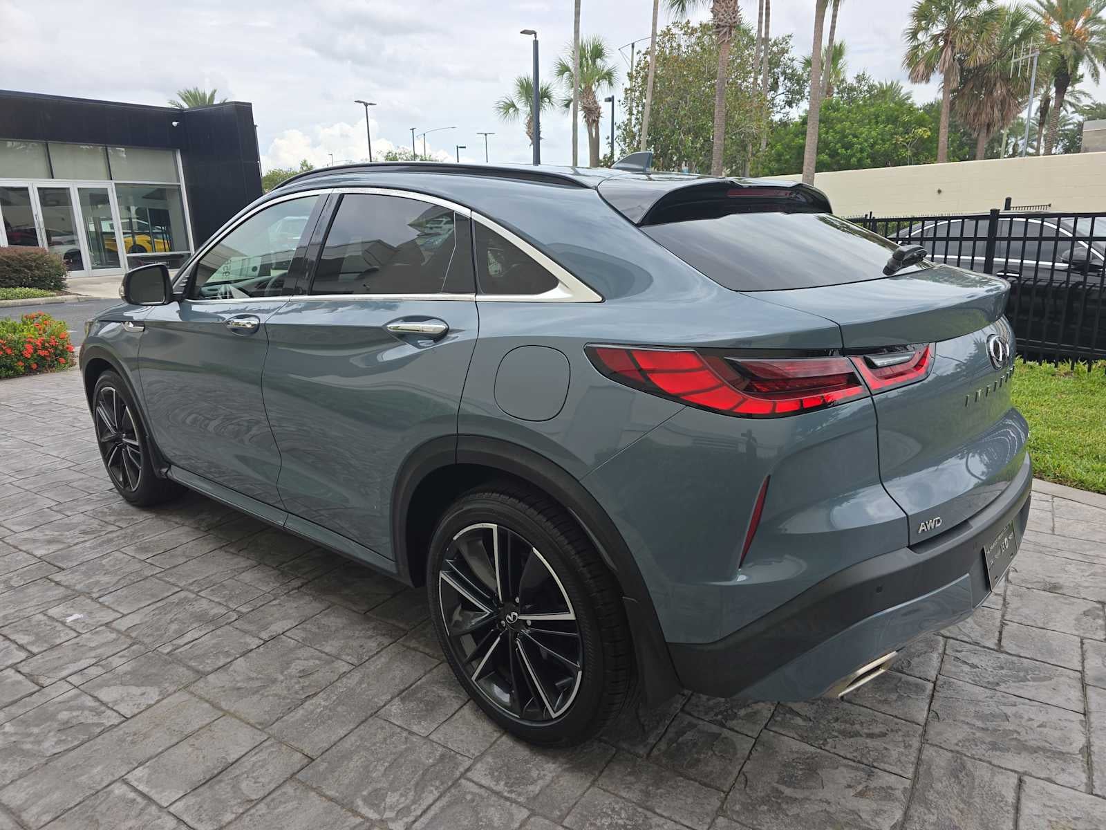 2023 INFINITI QX55 LUXE