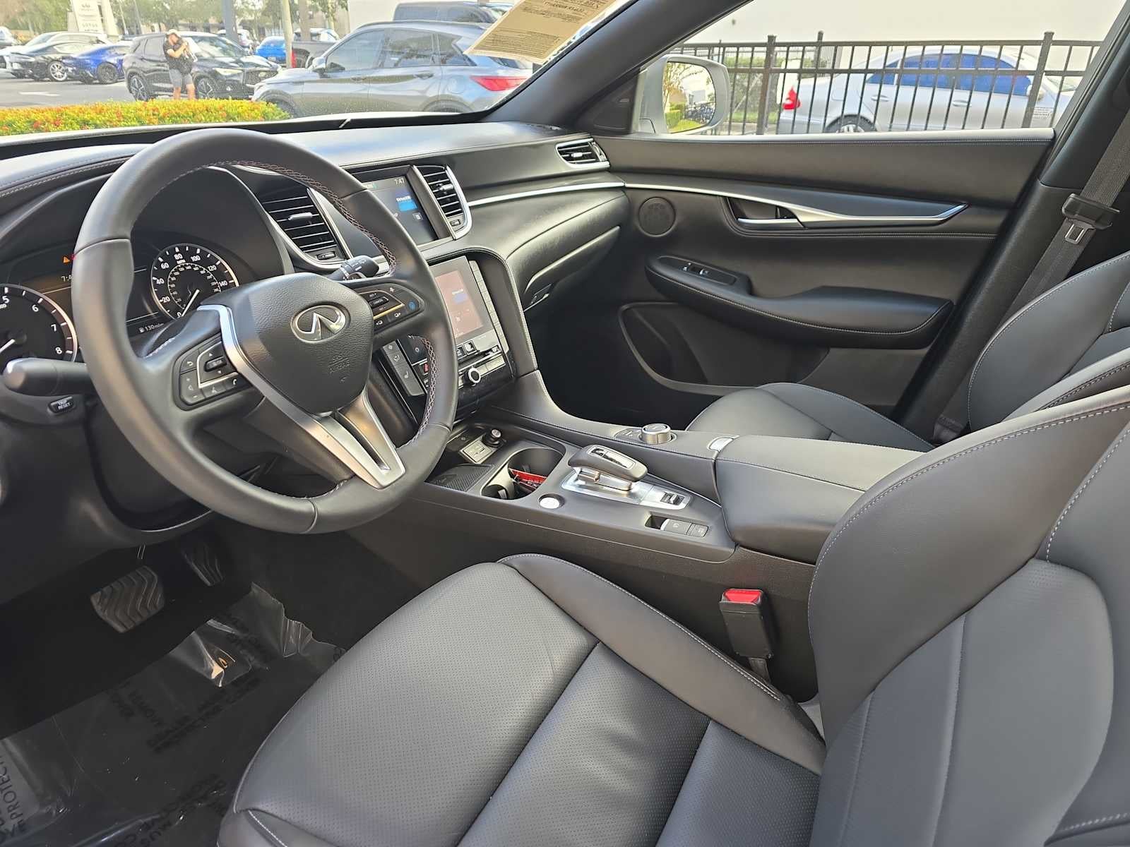 2025 INFINITI QX55 LUXE