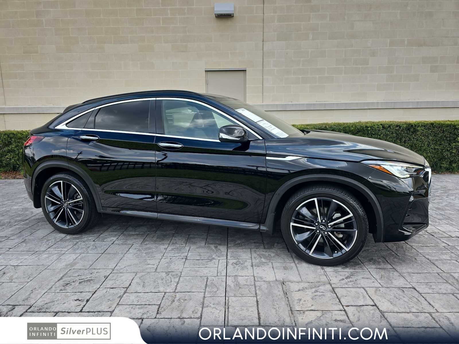 2023 INFINITI QX55 LUXE