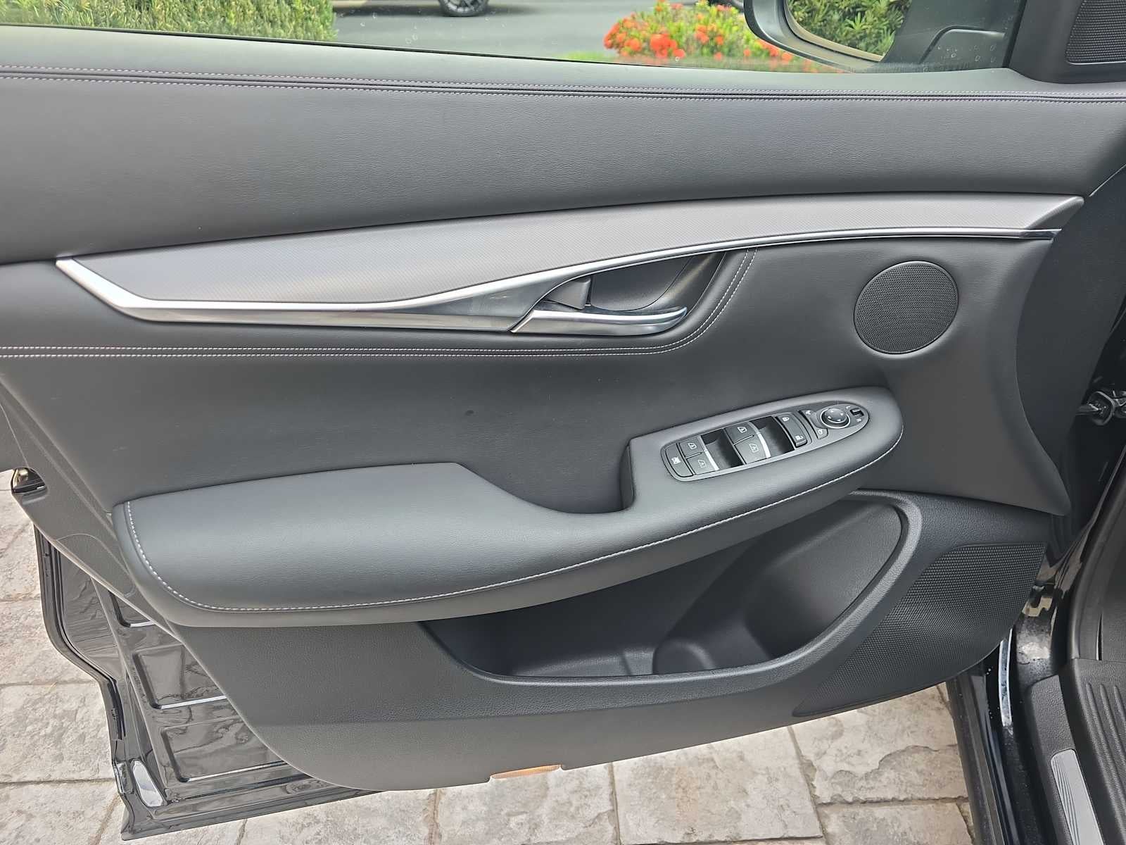 2023 INFINITI QX55 LUXE