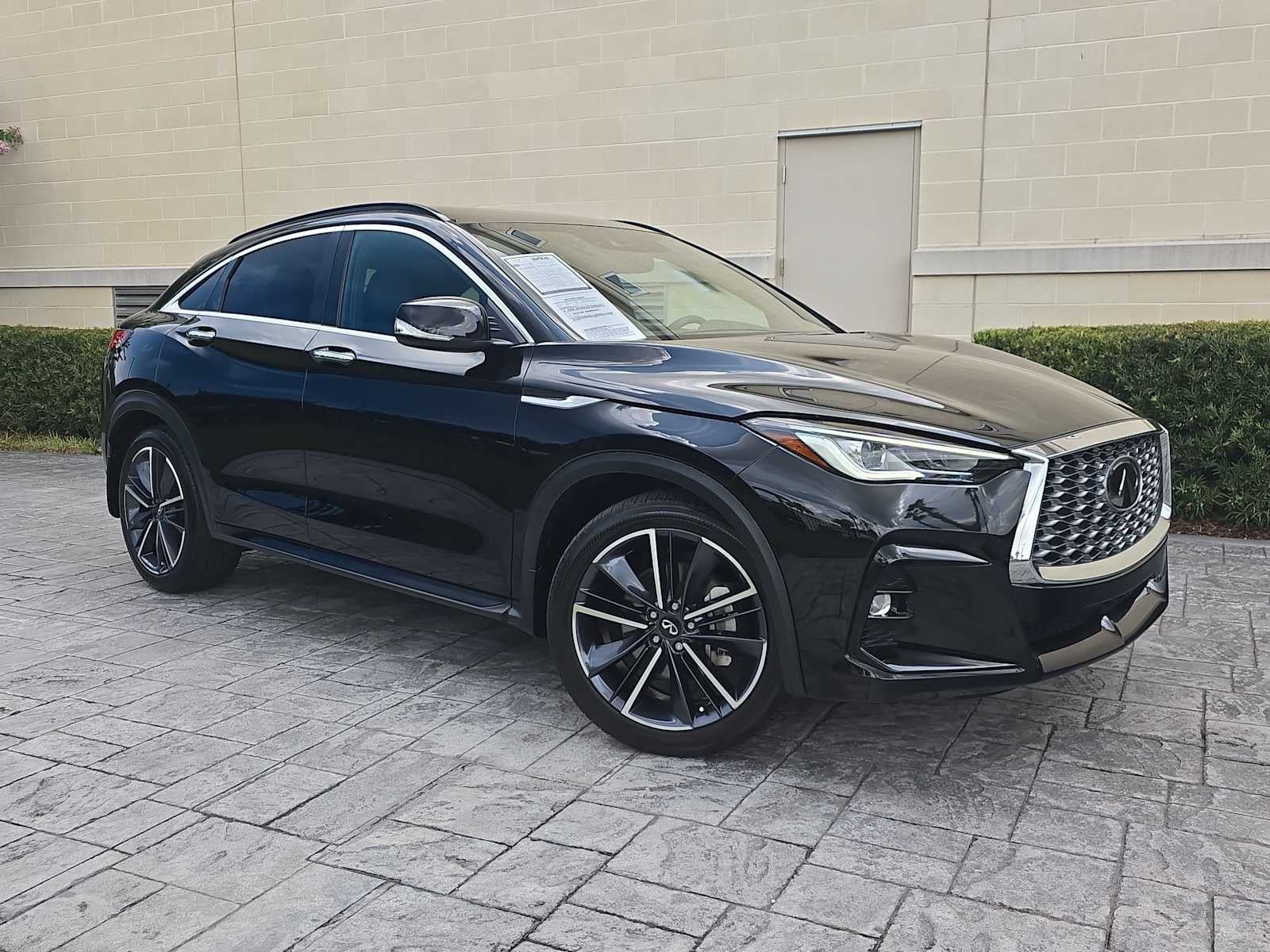 2023 INFINITI QX55 LUXE