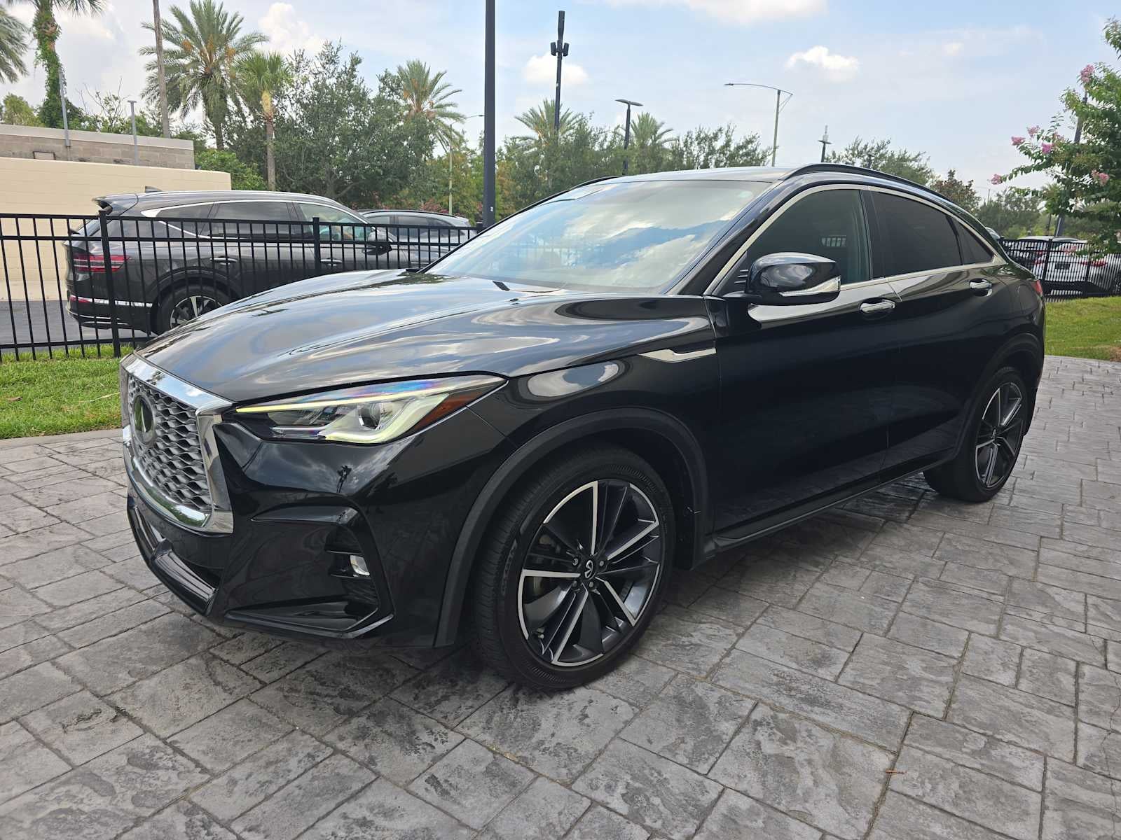 2023 INFINITI QX55 LUXE