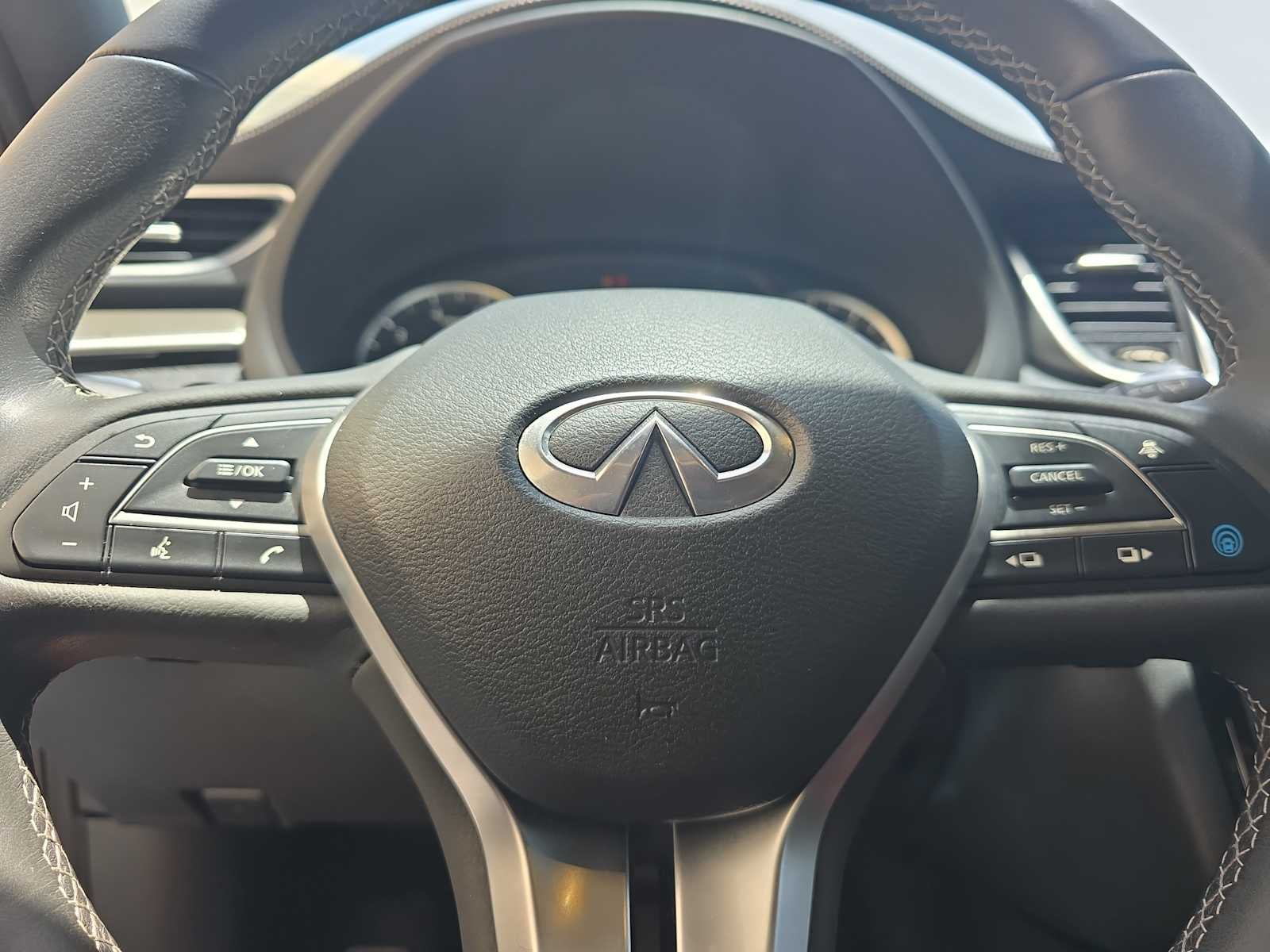 2023 INFINITI QX55 LUXE
