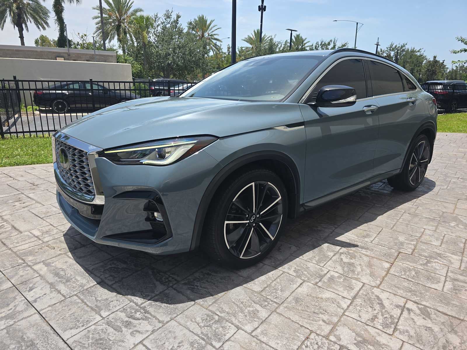 2023 INFINITI QX55 LUXE