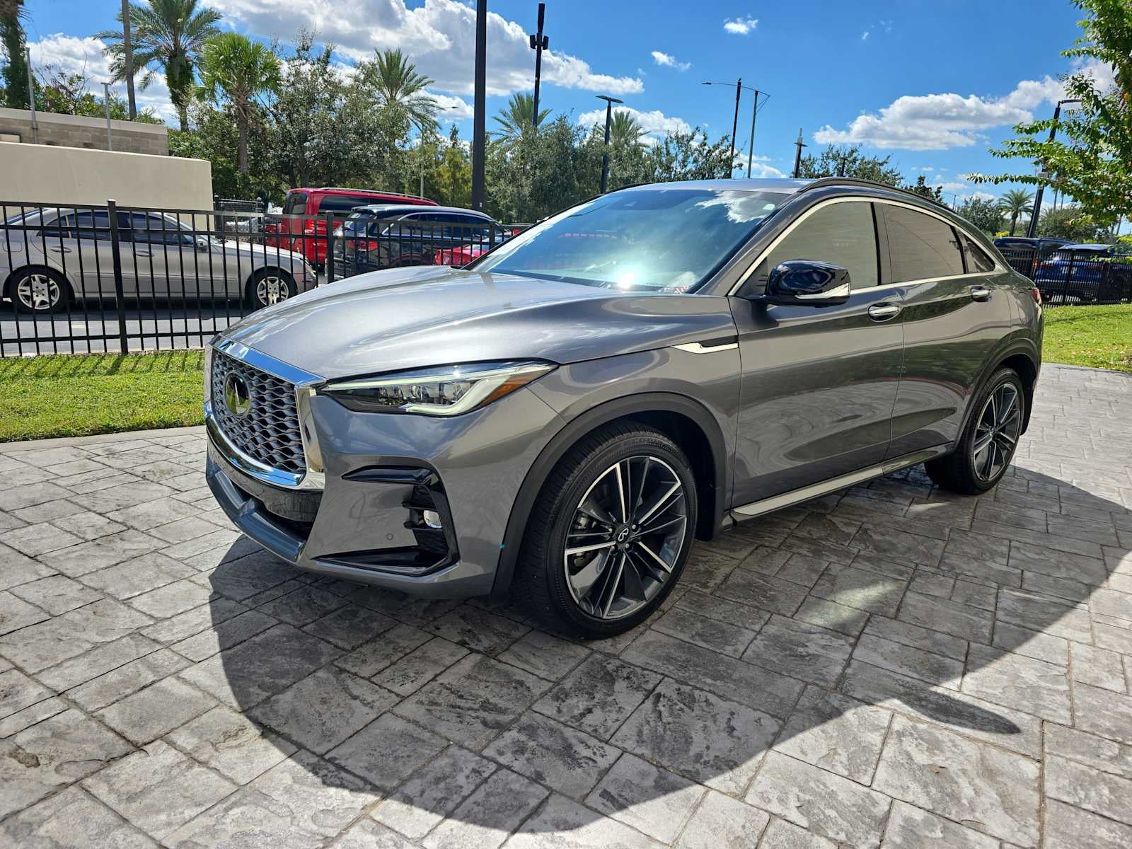 2025 INFINITI QX55 ESSENTIAL