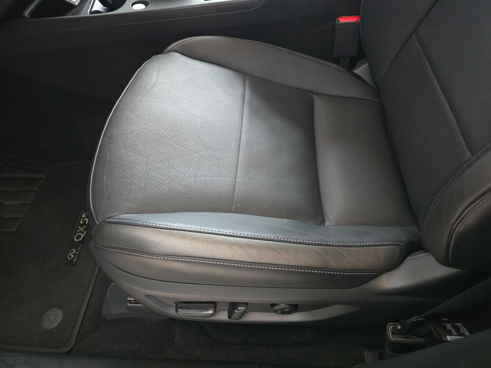 2025 INFINITI QX55 ESSENTIAL