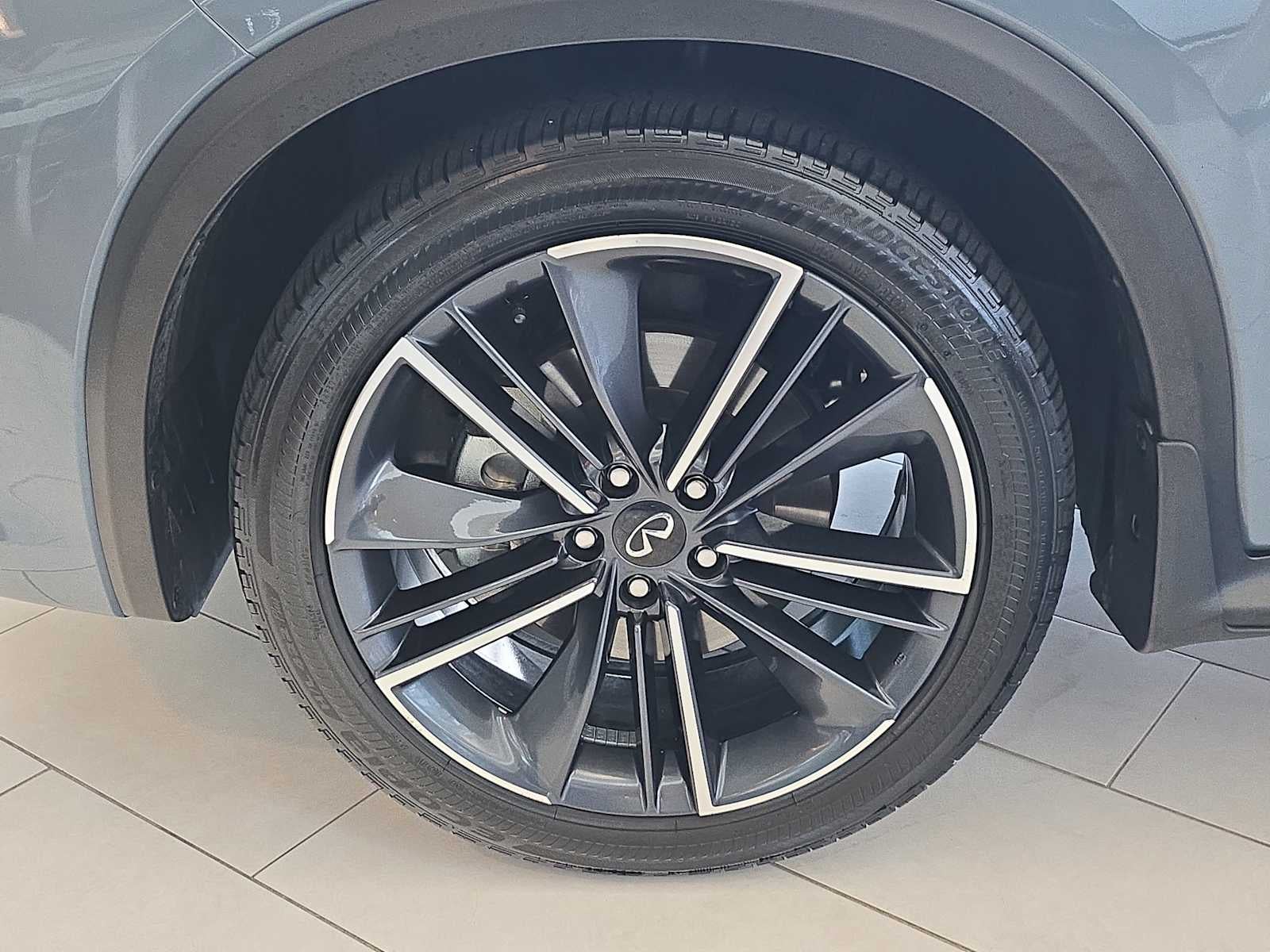 2025 INFINITI QX55 ESSENTIAL