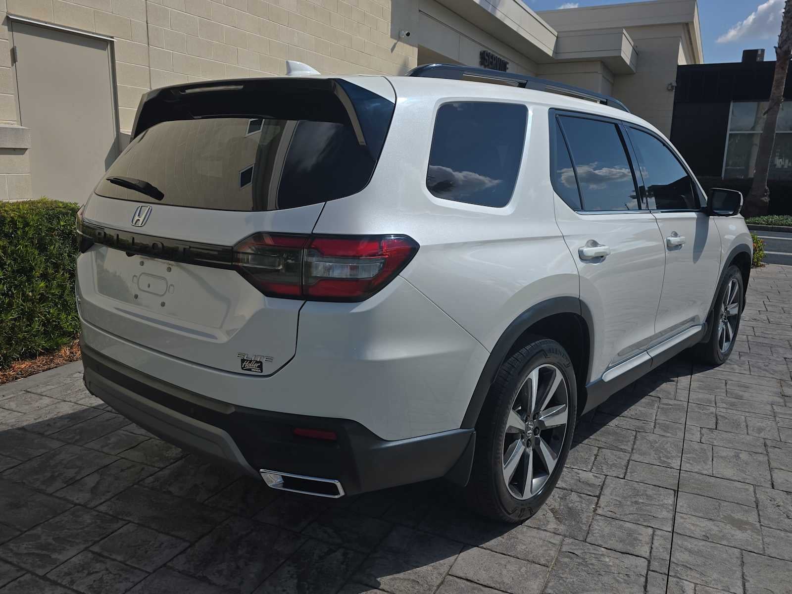 2024 Honda Pilot Elite
