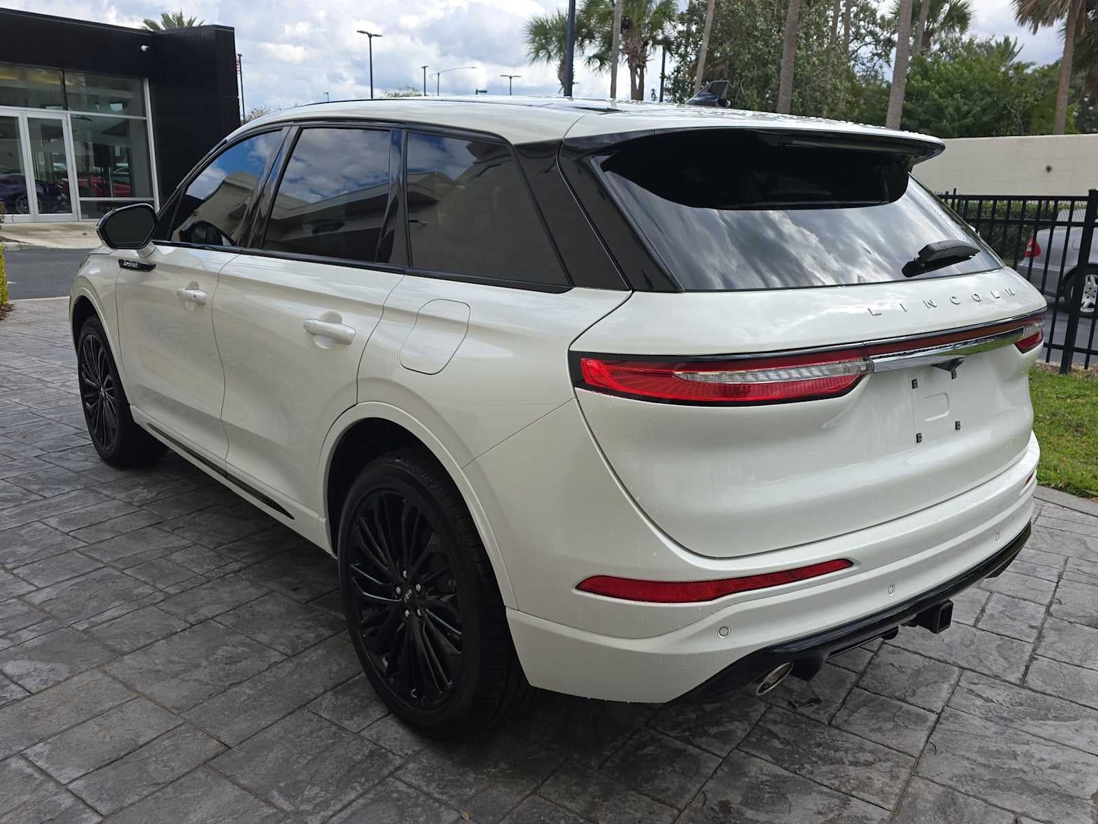 2024 Lincoln Corsair Premiere