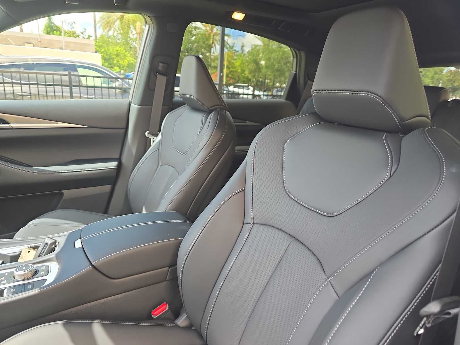 2027 INFINITI QX65 LUXE