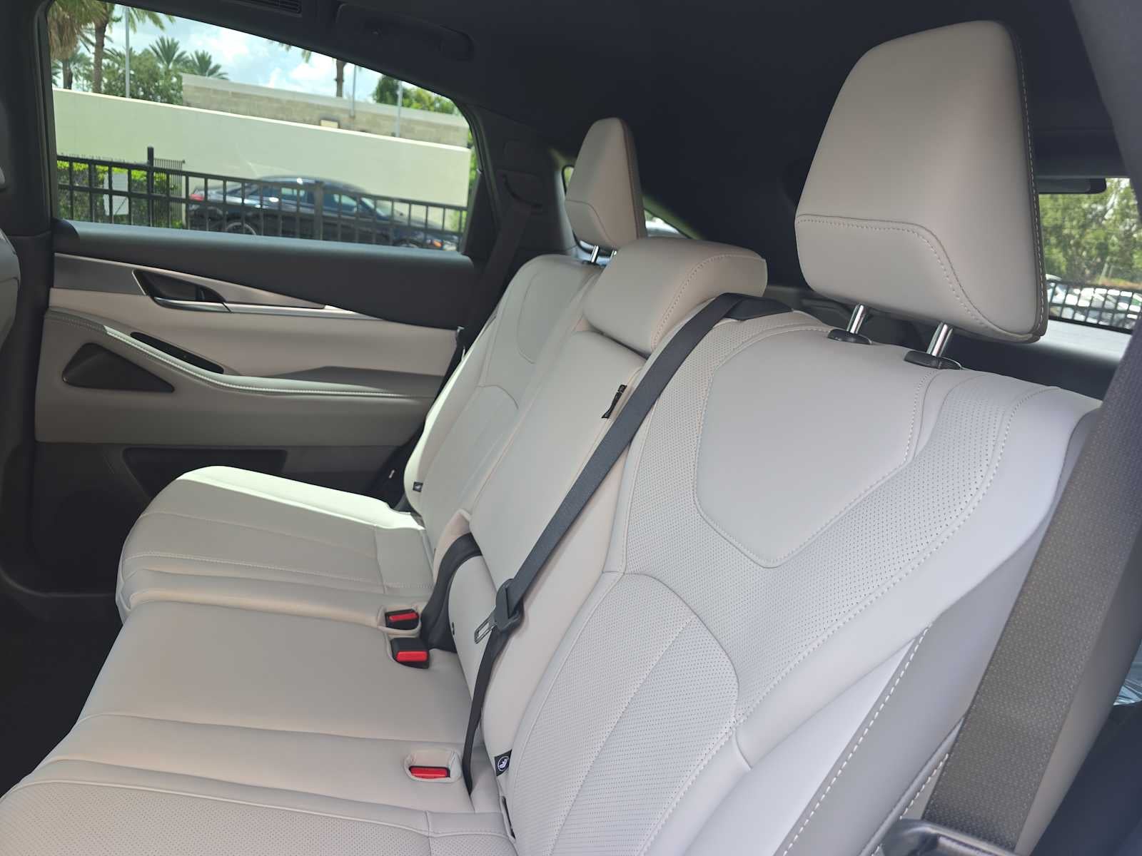 2027 INFINITI QX65 LUXE