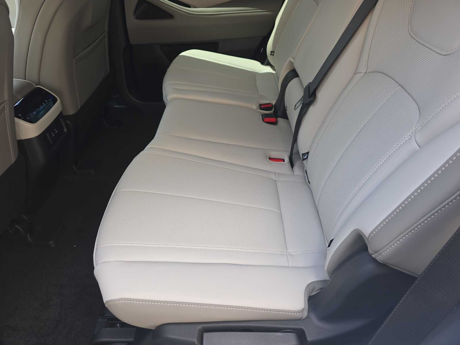 2027 INFINITI QX65 LUXE
