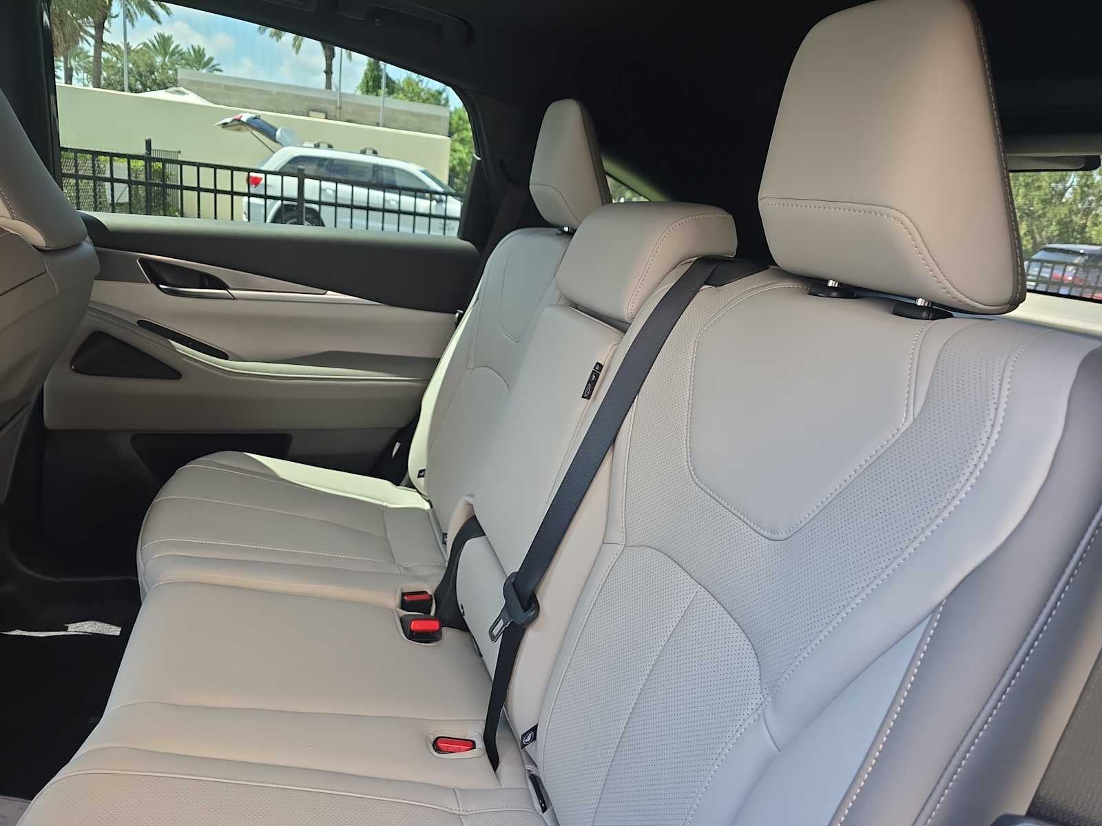 2027 INFINITI QX65 LUXE