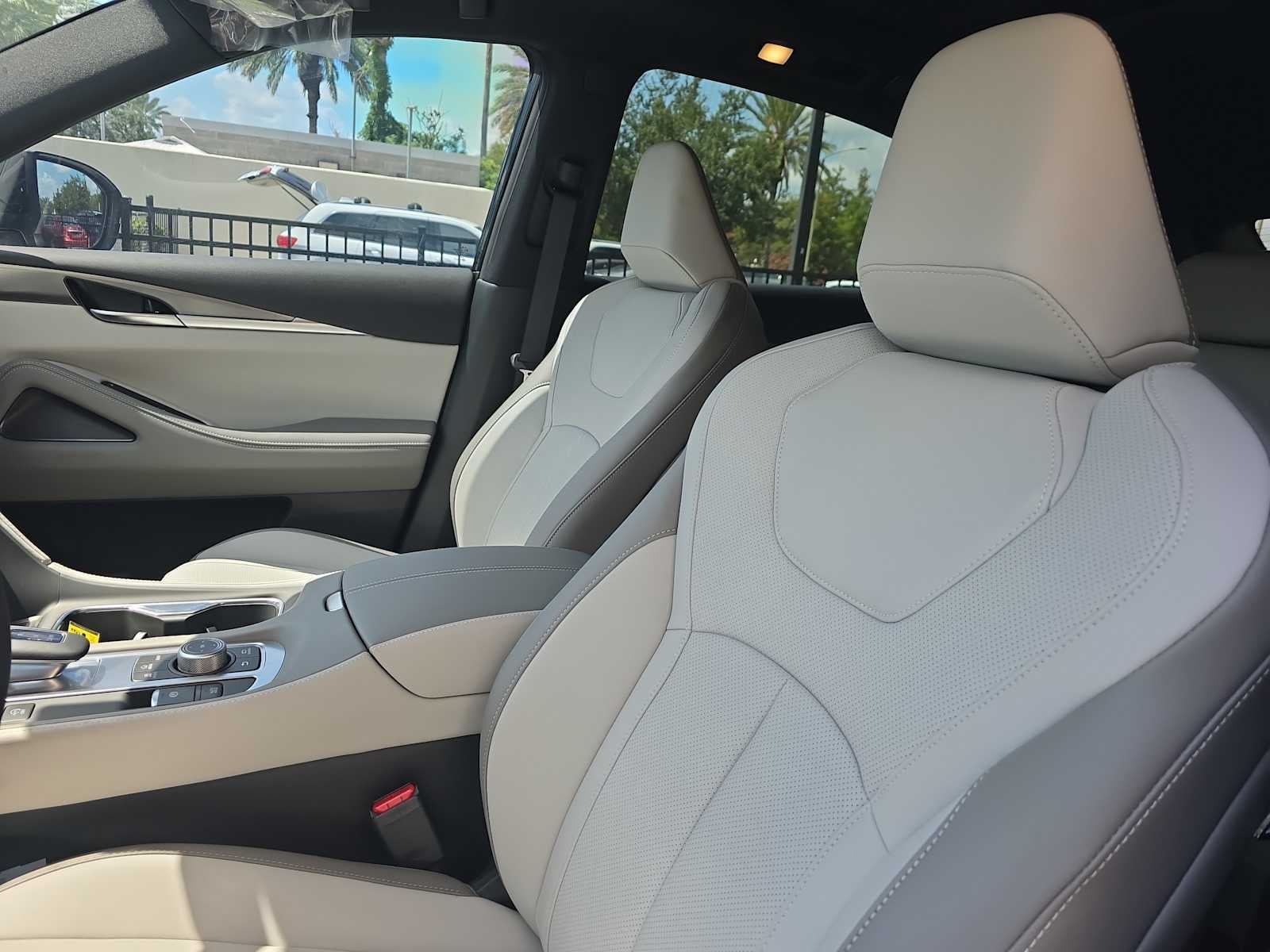 2027 INFINITI QX65 LUXE