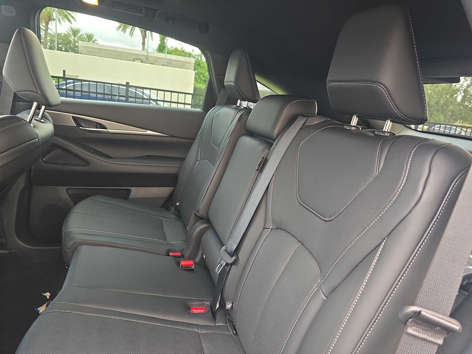 2027 INFINITI QX65 LUXE
