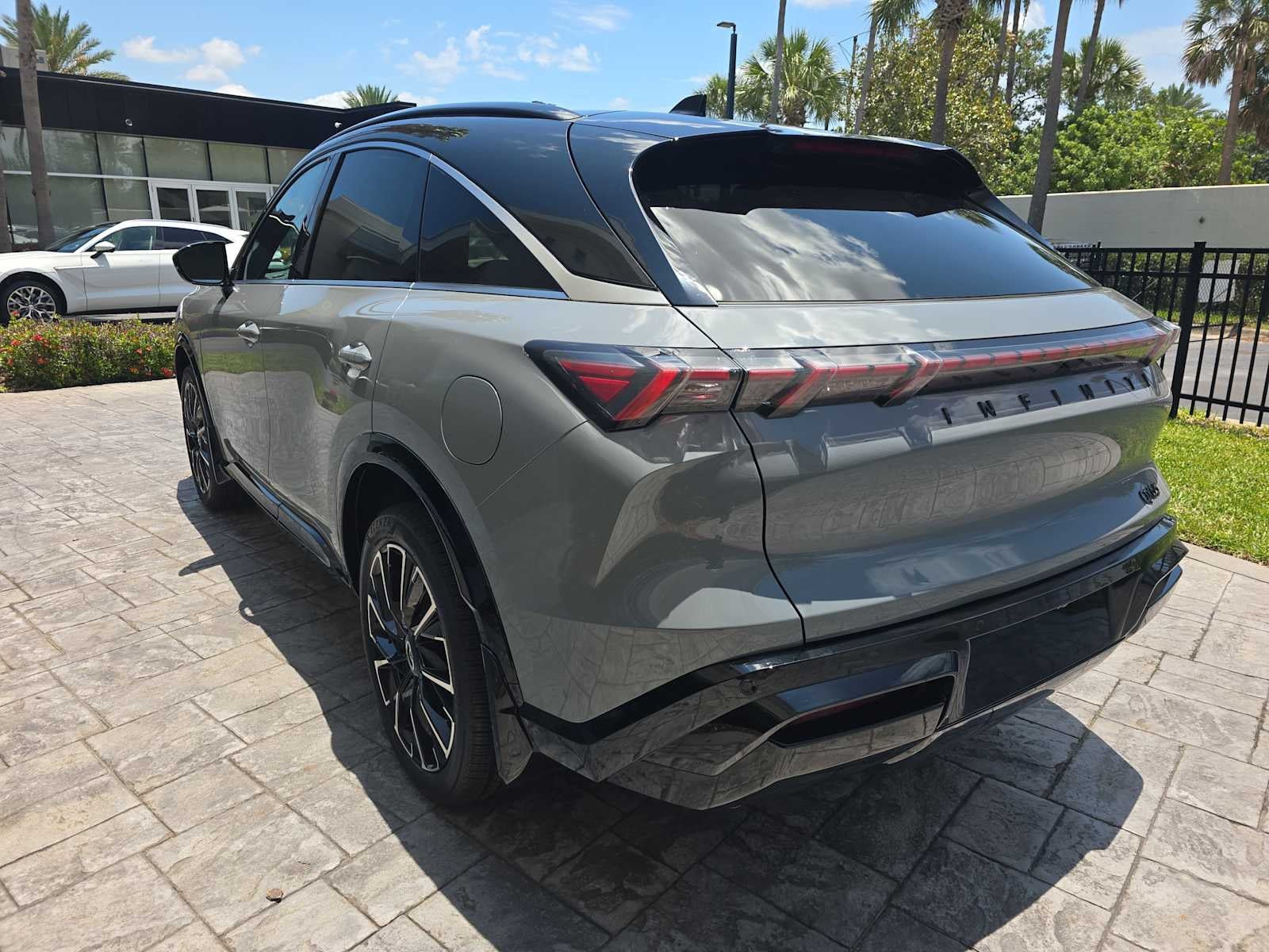 2027 INFINITI QX65 AUTOGRAPH