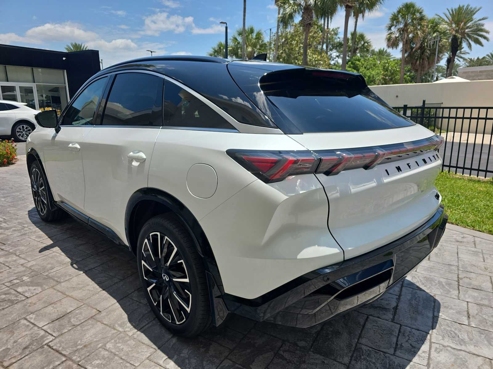 2027 INFINITI QX65 AUTOGRAPH