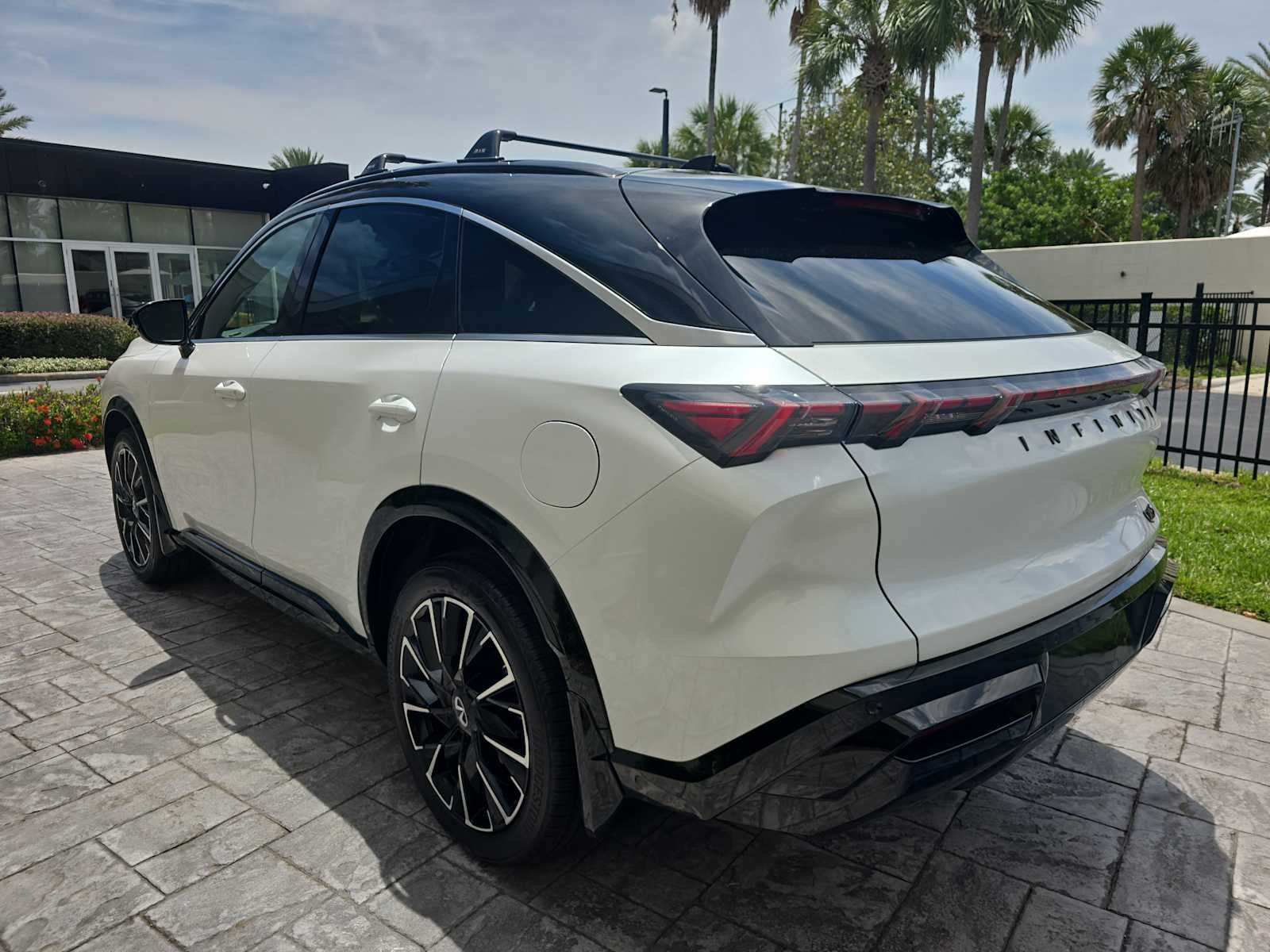2027 INFINITI QX65 AUTOGRAPH