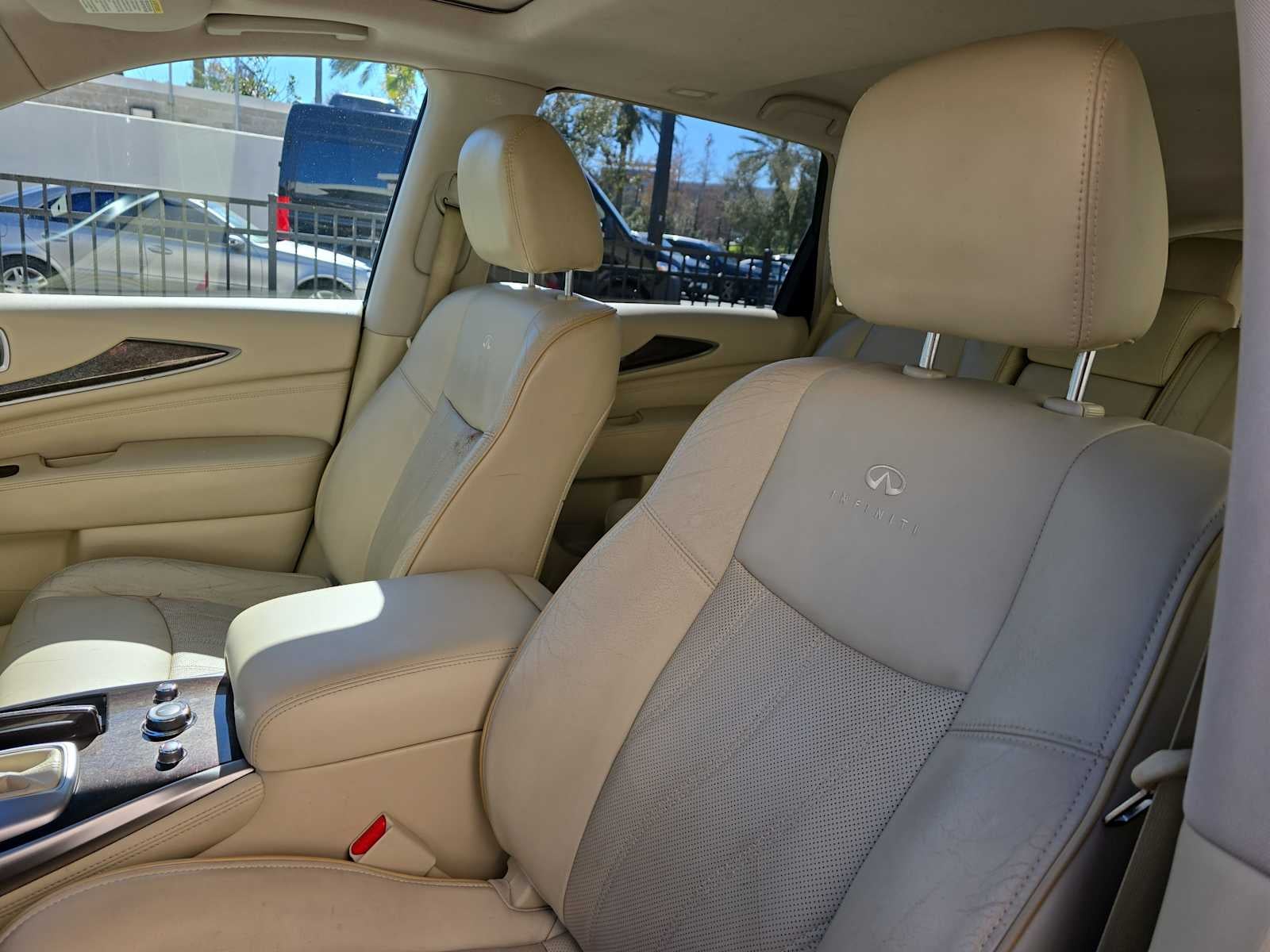 2013 INFINITI JX35 AWD 4dr