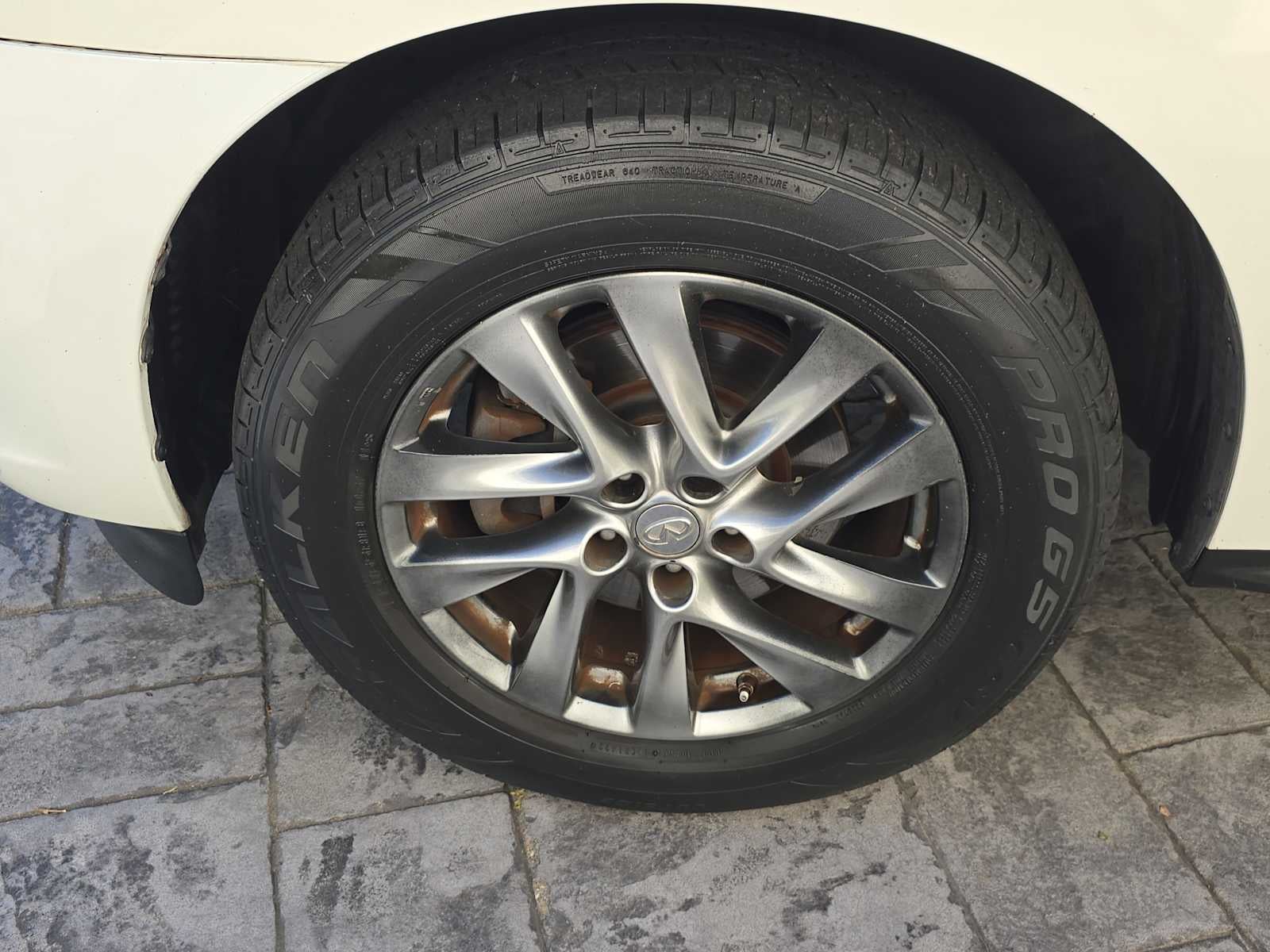 2013 INFINITI JX35 AWD 4dr