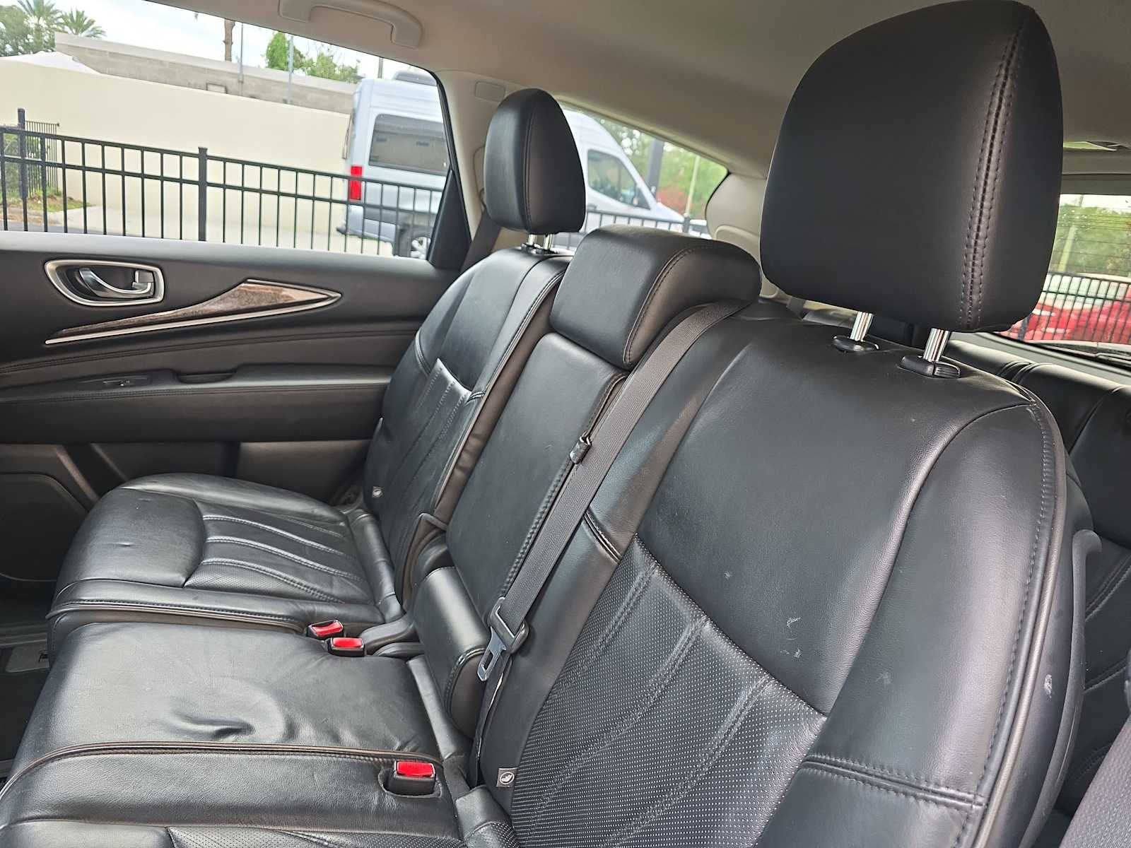 2015 INFINITI QX60 FWD 4dr