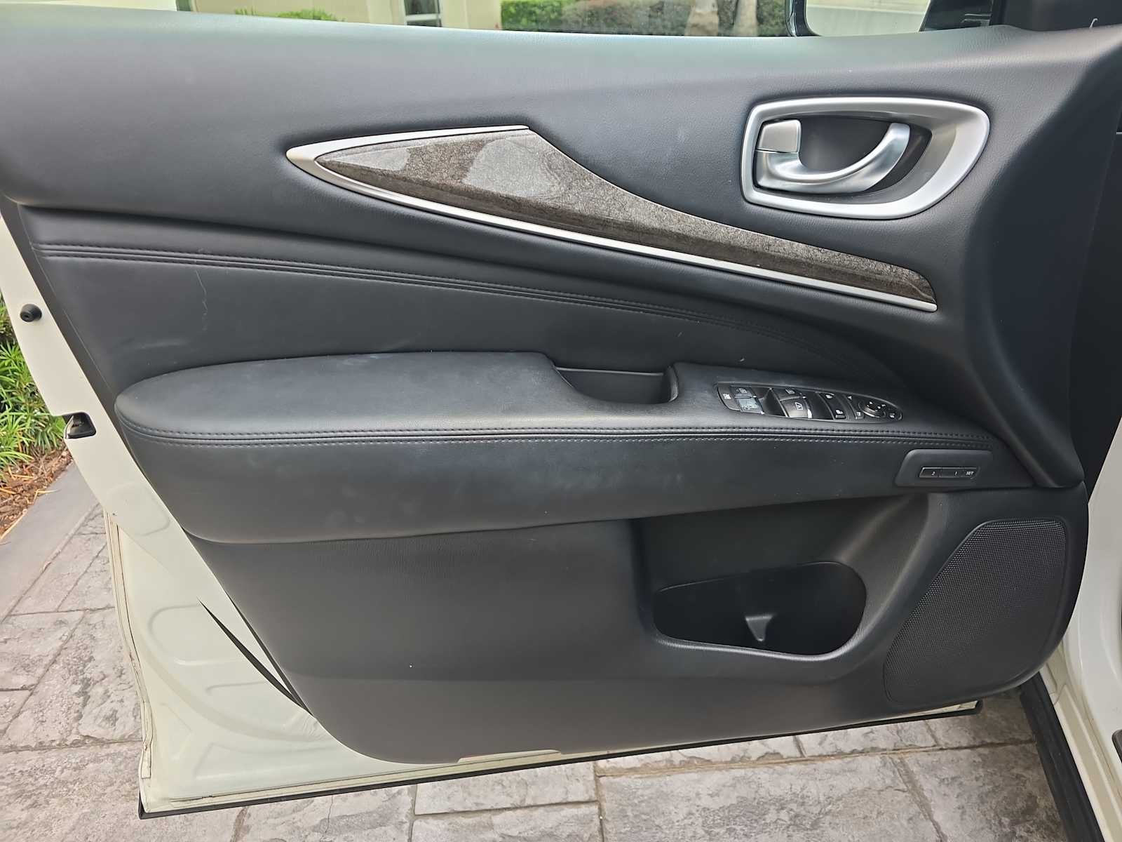 2015 INFINITI QX60 FWD 4dr