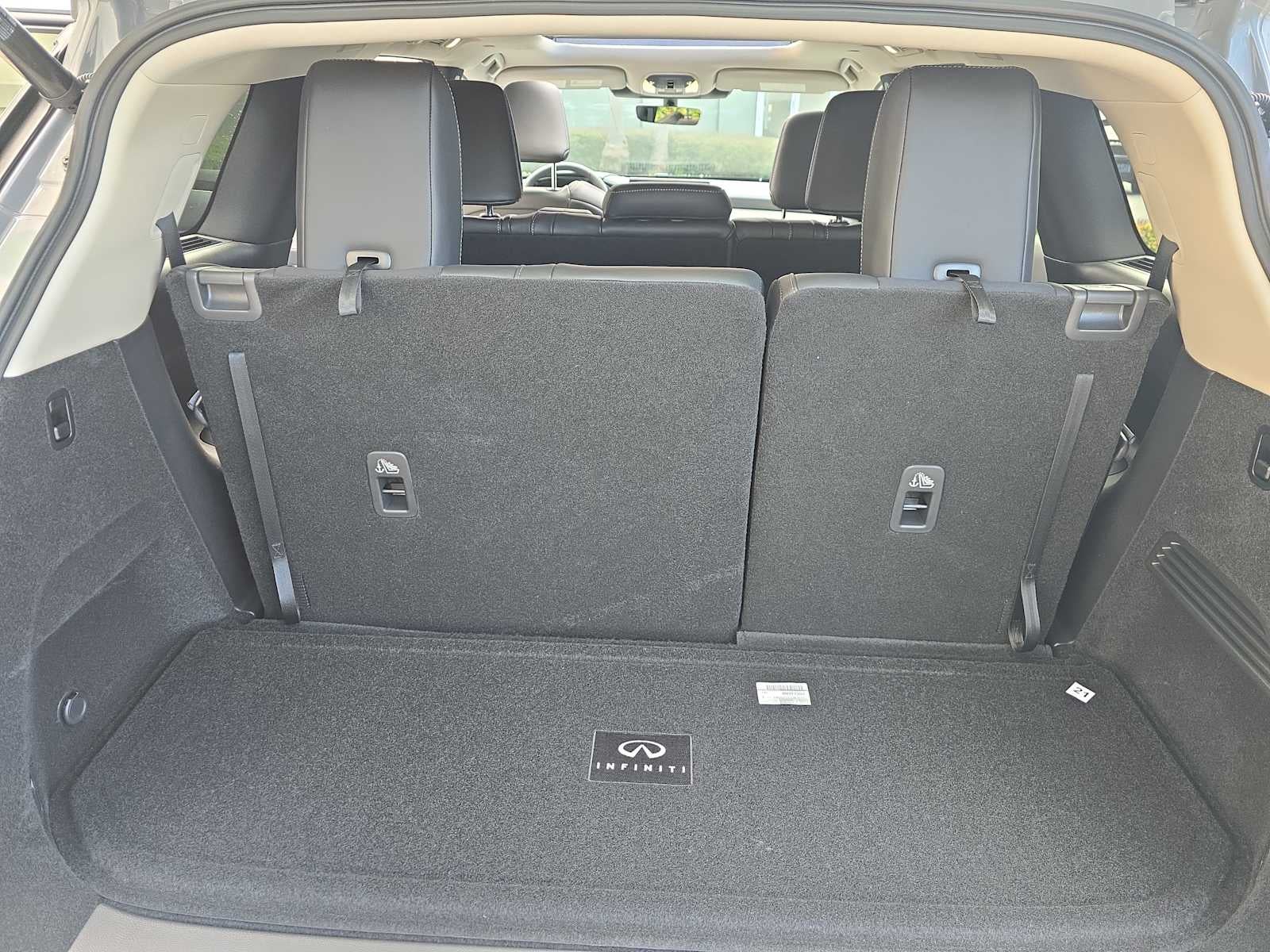 2027 INFINITI QX60 LUXE