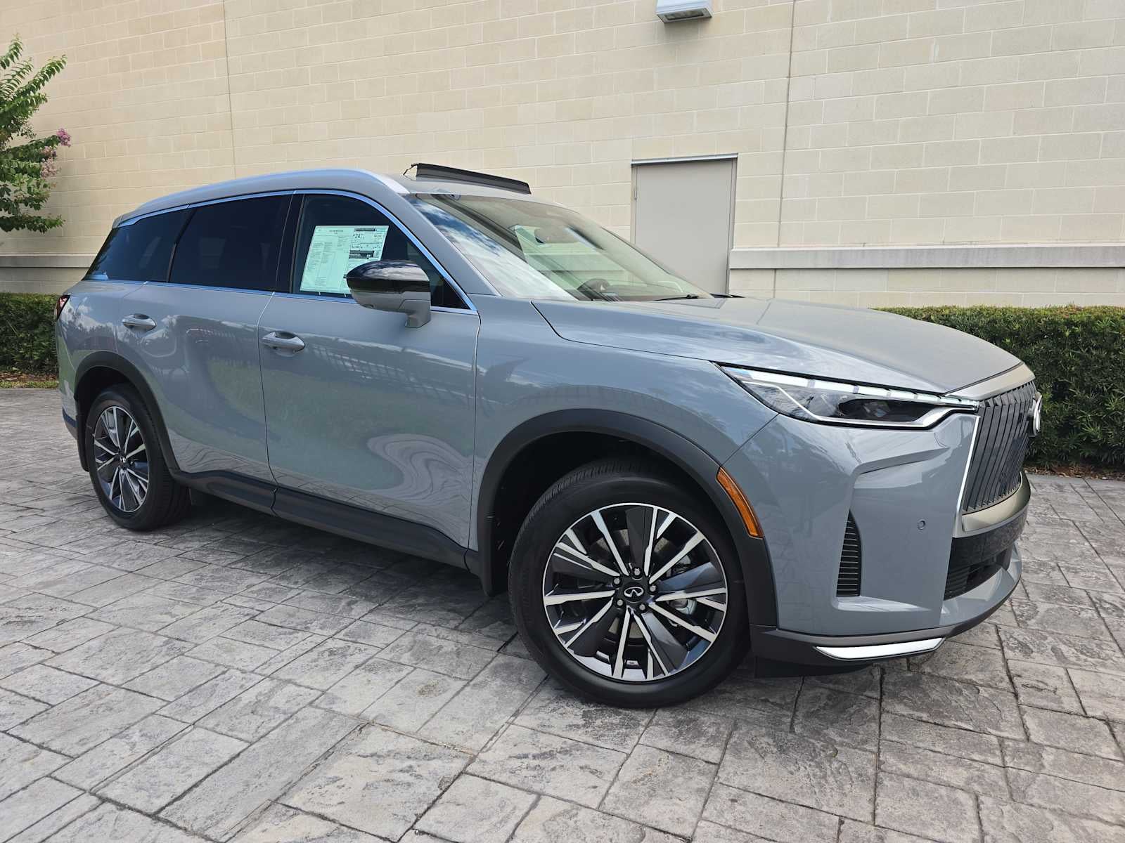 2027 INFINITI QX60 LUXE