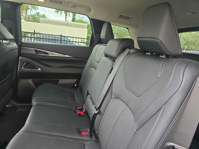 2027 INFINITI QX60 LUXE