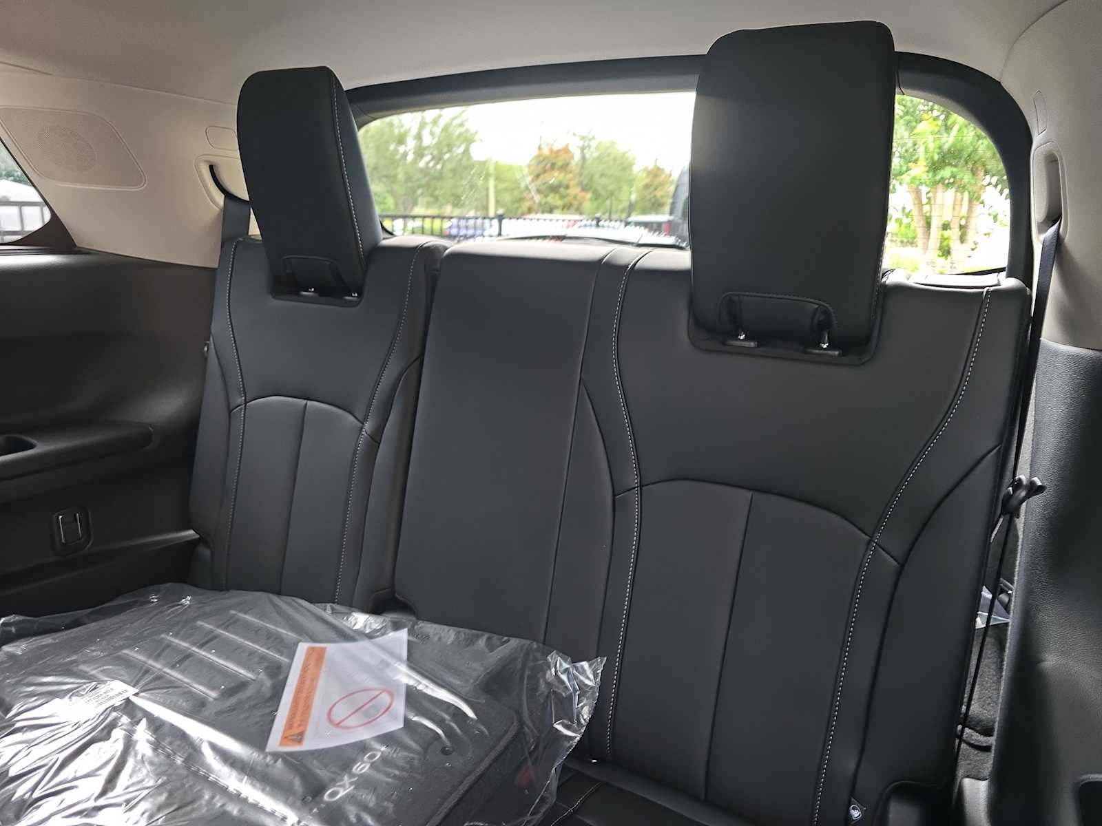 2027 INFINITI QX60 LUXE